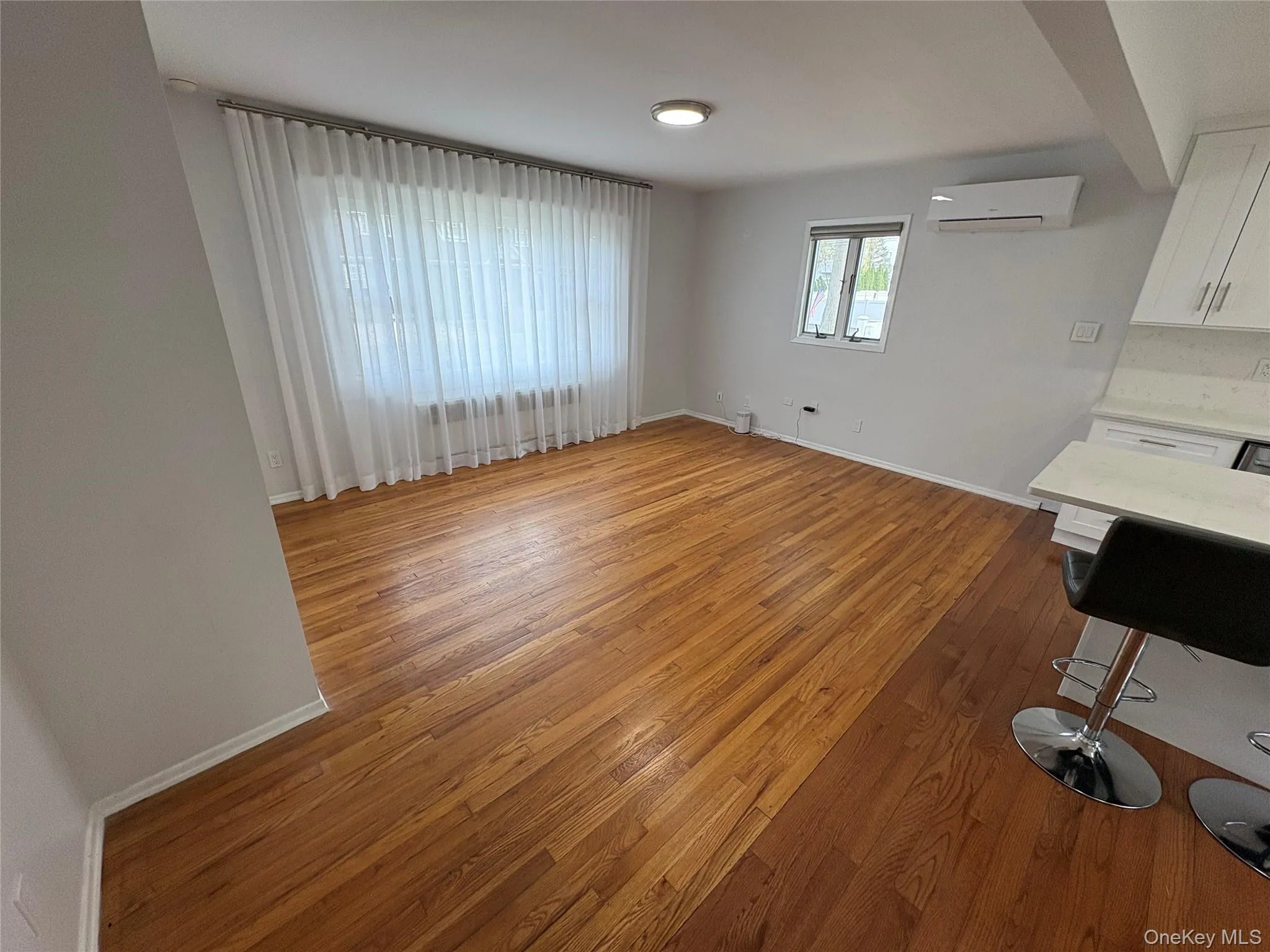 37 Bainbridge Avenue, Huntington, NY, 2 Bedrooms Bedrooms, 5 Rooms Rooms,1 BathroomBathrooms,Residential Lease,For Rent,Bainbridge,0,992879 37 Bainbridge Avenue, Huntington, NY, 2 Bedrooms Bedrooms, 5 Rooms Rooms,1 BathroomBathrooms,Residential Lease,For Rent,Bainbridge,0,992879