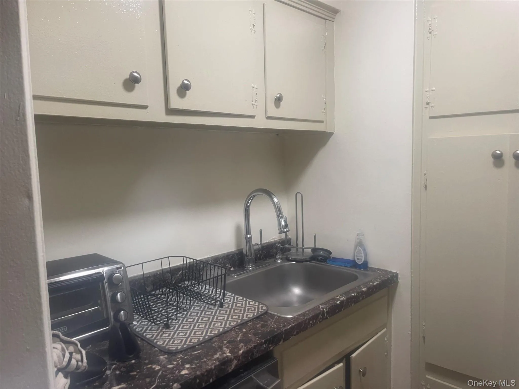 111 Centre Avenue, Hempstead, NY, 2 Bedrooms Bedrooms, 6 Rooms Rooms,1 BathroomBathrooms,Residential Lease,For Rent,Centre,0,992886 111 Centre Avenue, Hempstead, NY, 2 Bedrooms Bedrooms, 6 Rooms Rooms,1 BathroomBathrooms,Residential Lease,For Rent,Centre,0,992886
