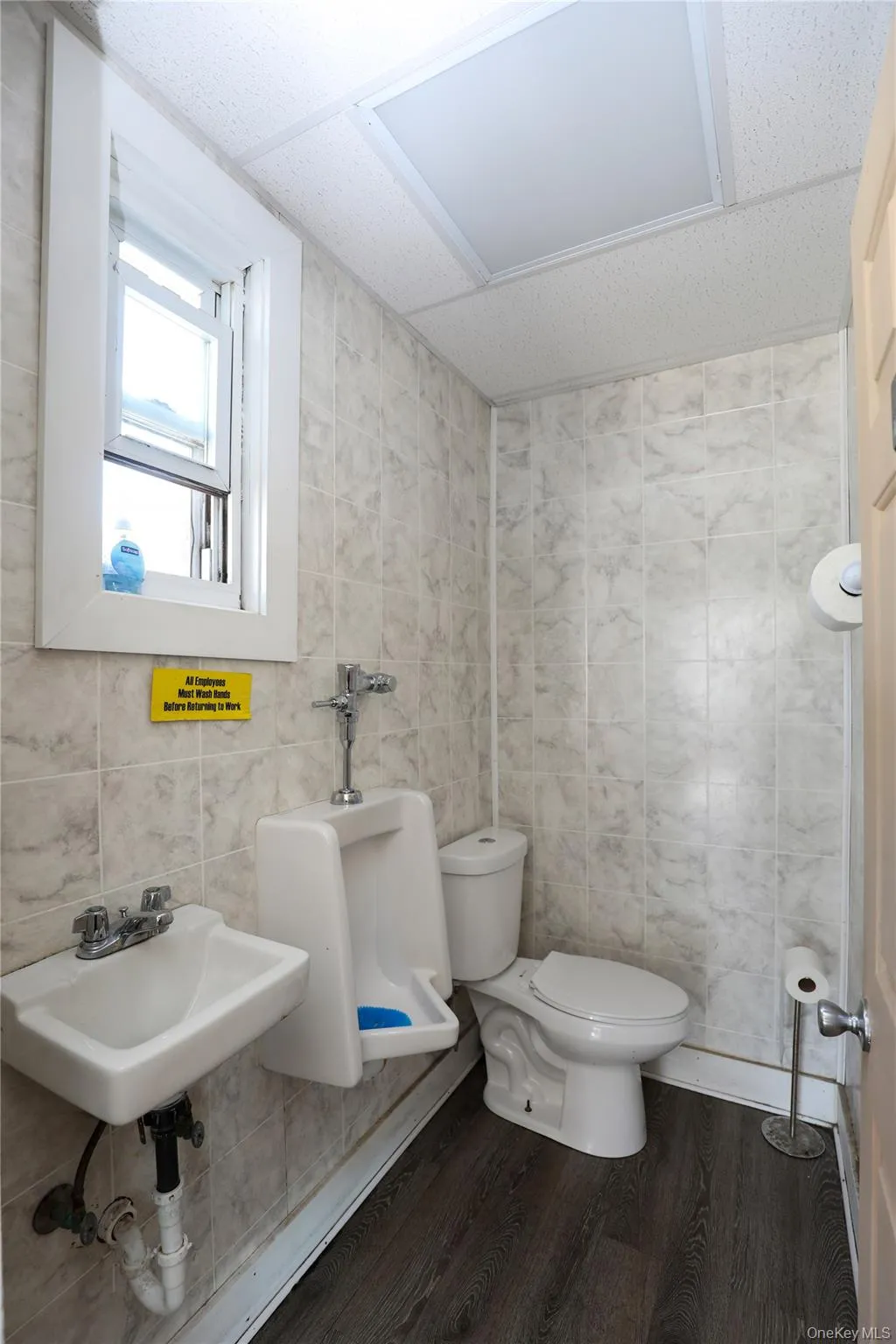 498 Delaware Avenue, Kingston, NY, ,Commercial Lease,For Rent,Delaware,0,992916 498 Delaware Avenue, Kingston, NY, ,Commercial Lease,For Rent,Delaware,0,992916