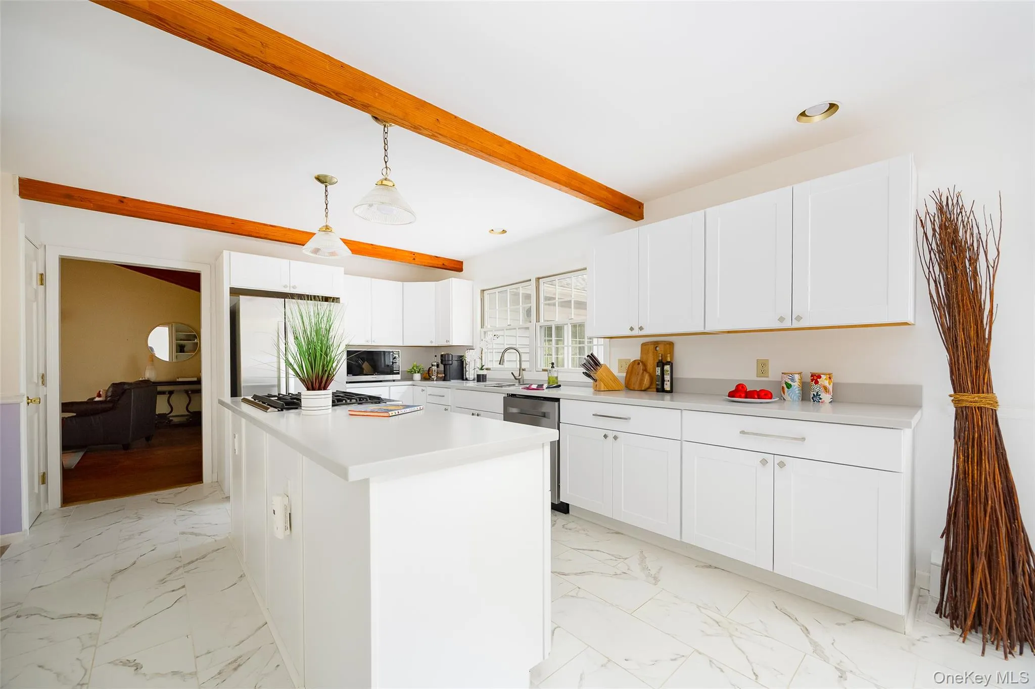 Designer Chef’s Kitchen -Recently Updated.... Designer Chef’s Kitchen -Recently Updated....