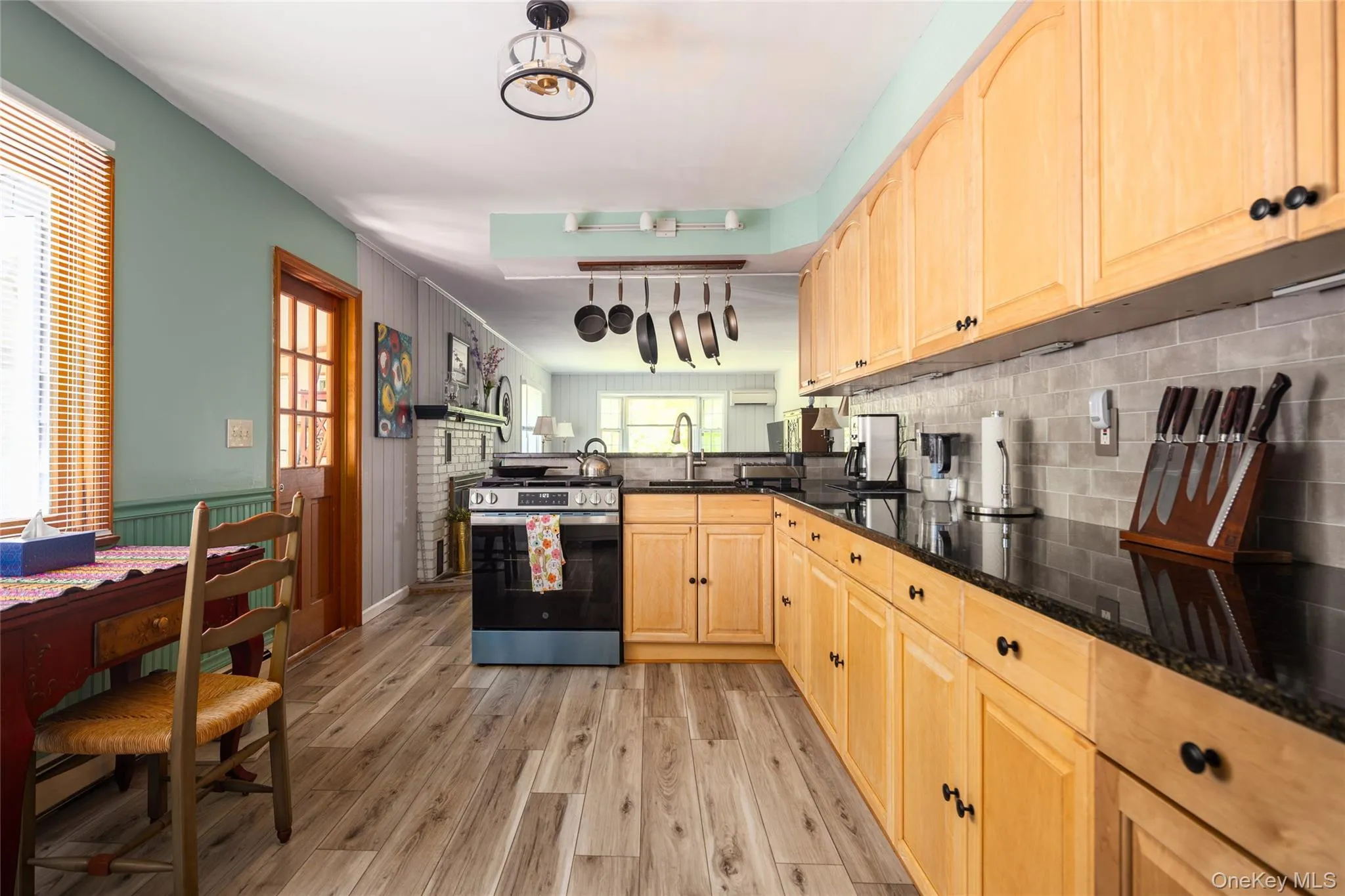195 Sound Beach Boulevard, Brookhaven, NY, 4 Bedrooms Bedrooms, 7 Rooms Rooms,2 BathroomsBathrooms,Residential,For Rent,Sound Beach,0,992936 195 Sound Beach Boulevard, Brookhaven, NY, 4 Bedrooms Bedrooms, 7 Rooms Rooms,2 BathroomsBathrooms,Residential,For Rent,Sound Beach,0,992936