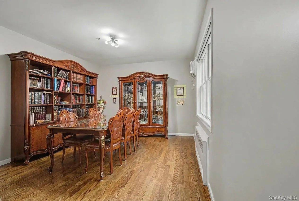 32 Herrick Avenue, Ramapo, NY, 3 Bedrooms Bedrooms, 5 Rooms Rooms,2 BathroomsBathrooms,Residential Sale,For Rent,Herrick,0,992950 32 Herrick Avenue, Ramapo, NY, 3 Bedrooms Bedrooms, 5 Rooms Rooms,2 BathroomsBathrooms,Residential Sale,For Rent,Herrick,0,992950