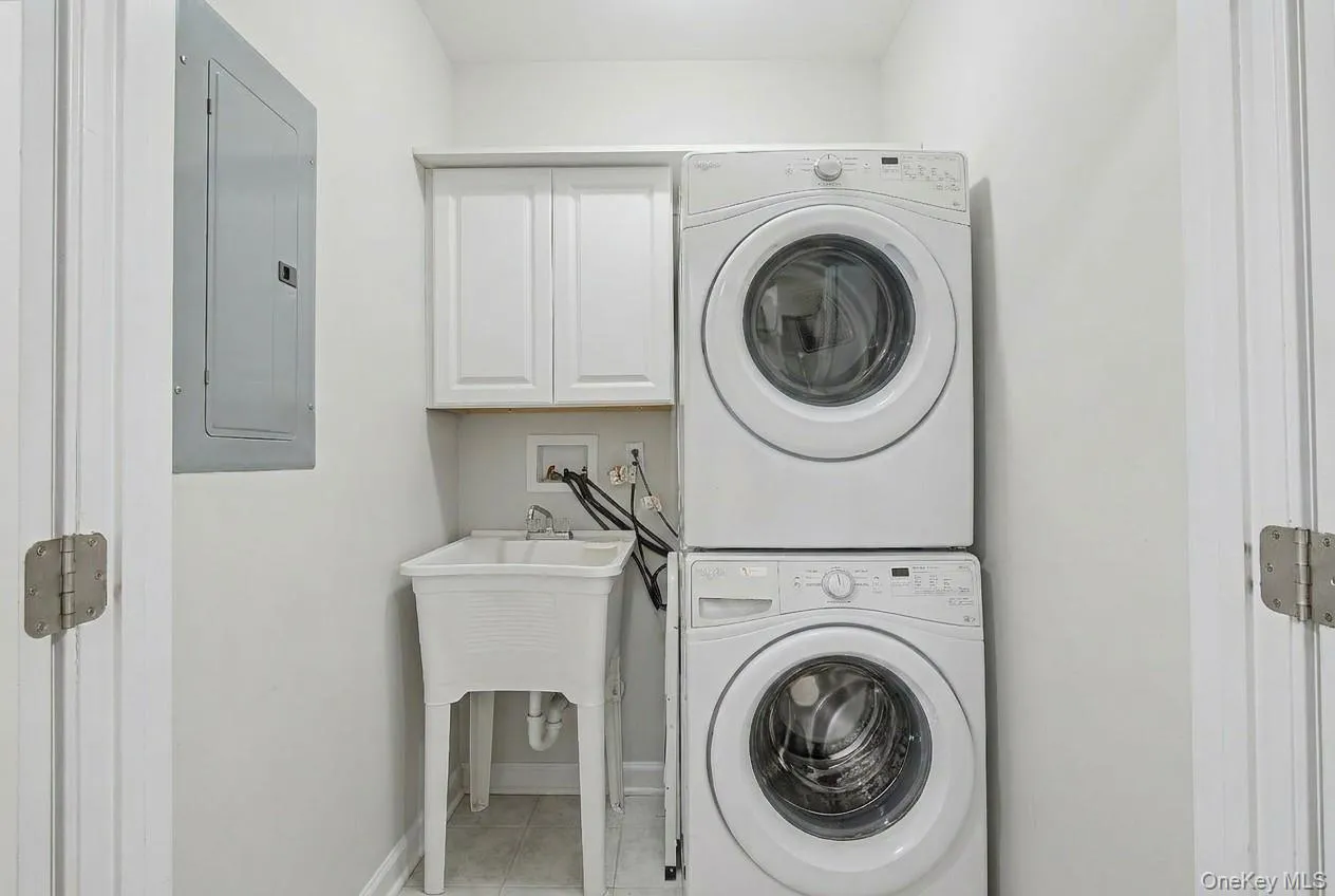 32 Herrick Avenue, Ramapo, NY, 3 Bedrooms Bedrooms, 5 Rooms Rooms,2 BathroomsBathrooms,Residential Sale,For Rent,Herrick,0,992950 32 Herrick Avenue, Ramapo, NY, 3 Bedrooms Bedrooms, 5 Rooms Rooms,2 BathroomsBathrooms,Residential Sale,For Rent,Herrick,0,992950