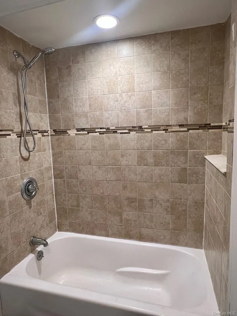 401 Mc Call Avenue, Islip, NY, 3 Bedrooms Bedrooms, 5 Rooms Rooms,1 BathroomBathrooms,Residential Lease,For Rent,Mc Call,0,992955 401 Mc Call Avenue, Islip, NY, 3 Bedrooms Bedrooms, 5 Rooms Rooms,1 BathroomBathrooms,Residential Lease,For Rent,Mc Call,0,992955