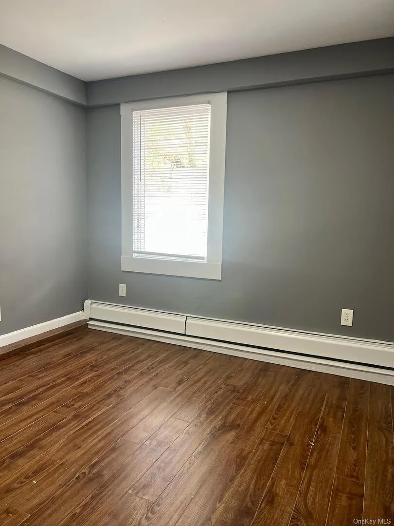 401 Mc Call Avenue, Islip, NY, 3 Bedrooms Bedrooms, 5 Rooms Rooms,1 BathroomBathrooms,Residential Lease,For Rent,Mc Call,0,992955 401 Mc Call Avenue, Islip, NY, 3 Bedrooms Bedrooms, 5 Rooms Rooms,1 BathroomBathrooms,Residential Lease,For Rent,Mc Call,0,992955