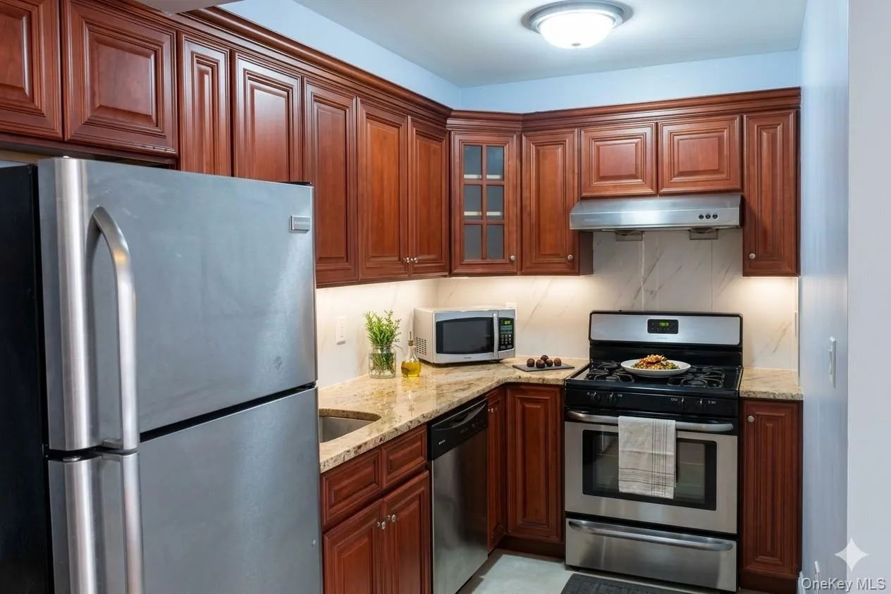 132-15 41st Avenue, New York, NY, 1 Bedroom Bedrooms, 4 Rooms Rooms,1 BathroomBathrooms,Residential,For Rent,41st,0,992956 132-15 41st Avenue, New York, NY, 1 Bedroom Bedrooms, 4 Rooms Rooms,1 BathroomBathrooms,Residential,For Rent,41st,0,992956