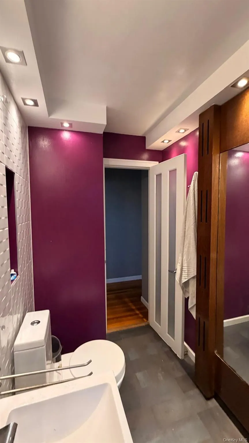 8305 98th Street, New York, NY, 2 Bedrooms Bedrooms, 3 Rooms Rooms,1 BathroomBathrooms,Residential,For Rent,98th,0,992961 8305 98th Street, New York, NY, 2 Bedrooms Bedrooms, 3 Rooms Rooms,1 BathroomBathrooms,Residential,For Rent,98th,0,992961