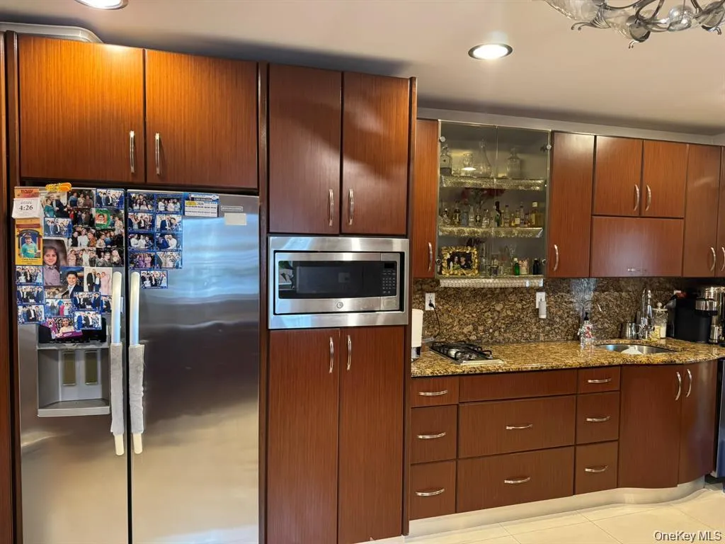10904 Myrtle Avenue, New York, NY, 2 Bedrooms Bedrooms, 6 Rooms Rooms,1 BathroomBathrooms,Residential Lease,For Rent,Myrtle,0,992970 10904 Myrtle Avenue, New York, NY, 2 Bedrooms Bedrooms, 6 Rooms Rooms,1 BathroomBathrooms,Residential Lease,For Rent,Myrtle,0,992970