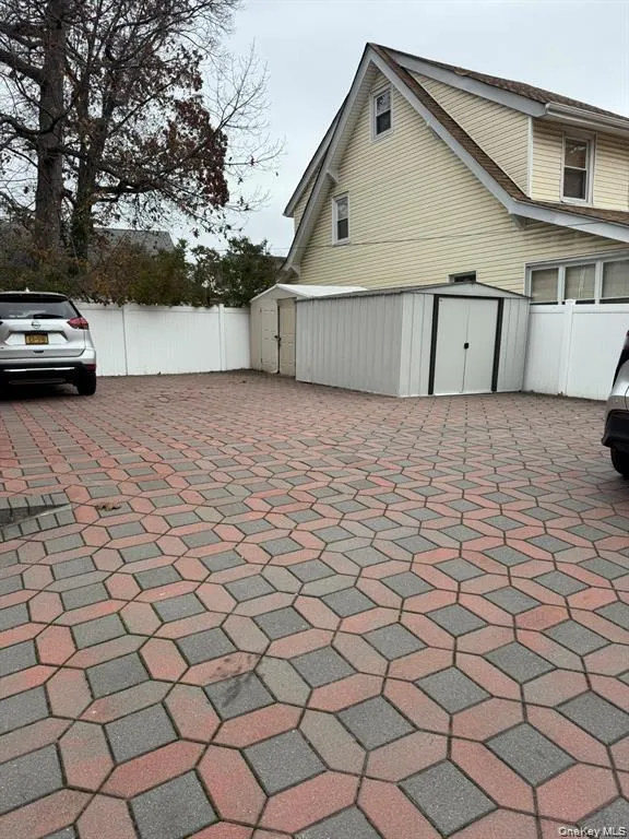 10904 Myrtle Avenue, New York, NY, 2 Bedrooms Bedrooms, 6 Rooms Rooms,1 BathroomBathrooms,Residential Lease,For Rent,Myrtle,0,992970 10904 Myrtle Avenue, New York, NY, 2 Bedrooms Bedrooms, 6 Rooms Rooms,1 BathroomBathrooms,Residential Lease,For Rent,Myrtle,0,992970