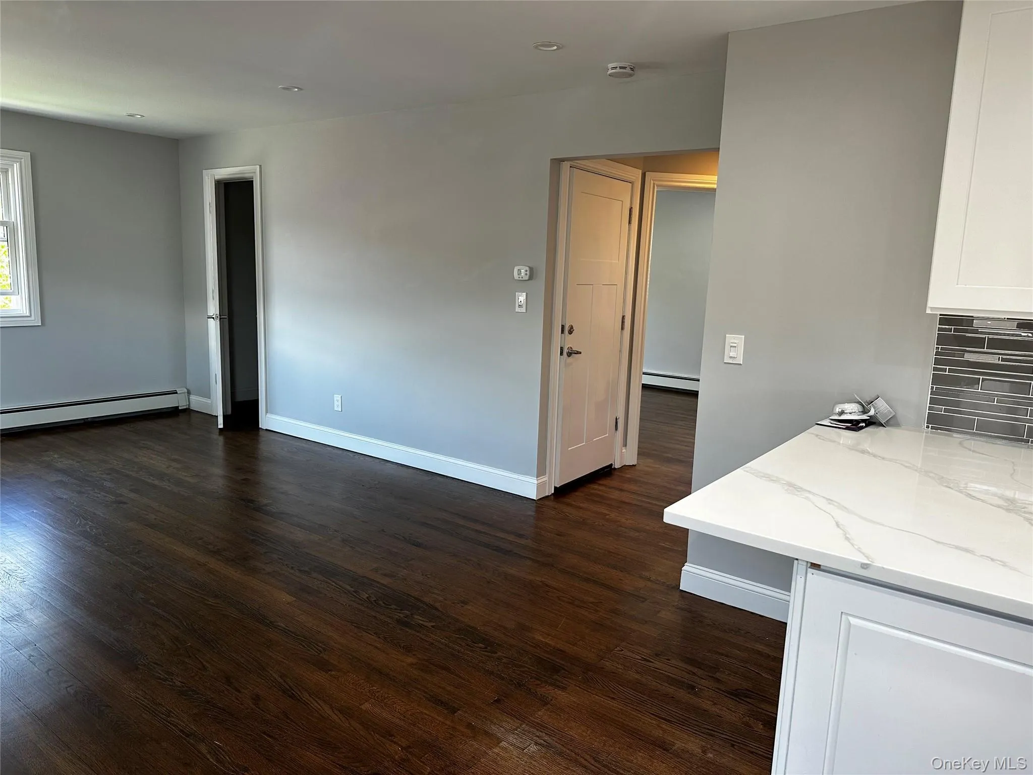56 Marwood Road, North Hempstead, NY, 2 Bedrooms Bedrooms, 4 Rooms Rooms,1 BathroomBathrooms,Residential Lease,For Rent,Marwood,0,992975 56 Marwood Road, North Hempstead, NY, 2 Bedrooms Bedrooms, 4 Rooms Rooms,1 BathroomBathrooms,Residential Lease,For Rent,Marwood,0,992975