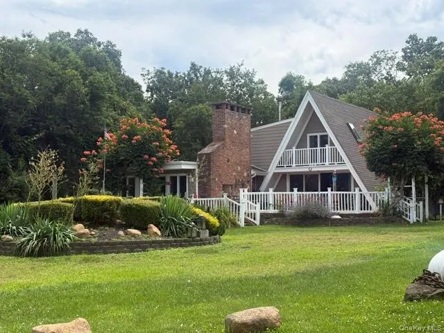 995 Red Fox Road, Southold, NY, 3 Bedrooms Bedrooms, 6 Rooms Rooms,2 BathroomsBathrooms,Residential,For Rent,Red Fox,0,992976 995 Red Fox Road, Southold, NY, 3 Bedrooms Bedrooms, 6 Rooms Rooms,2 BathroomsBathrooms,Residential,For Rent,Red Fox,0,992976