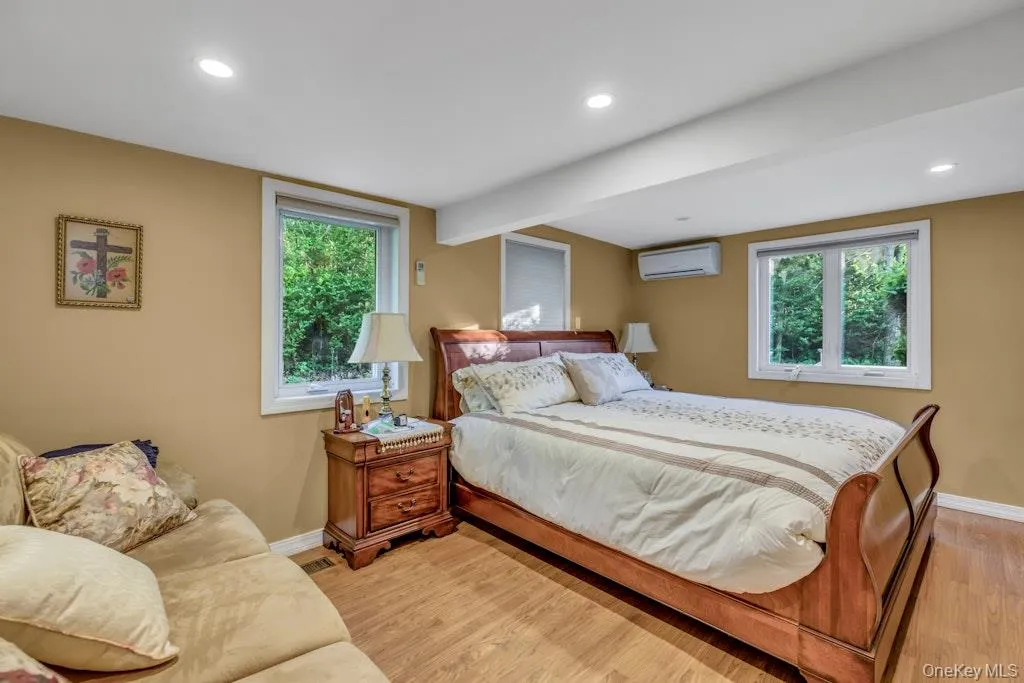 995 Red Fox Road, Southold, NY, 3 Bedrooms Bedrooms, 6 Rooms Rooms,2 BathroomsBathrooms,Residential,For Rent,Red Fox,0,992976 995 Red Fox Road, Southold, NY, 3 Bedrooms Bedrooms, 6 Rooms Rooms,2 BathroomsBathrooms,Residential,For Rent,Red Fox,0,992976