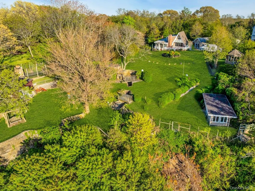 995 Red Fox Road, Southold, NY, 3 Bedrooms Bedrooms, 6 Rooms Rooms,2 BathroomsBathrooms,Residential,For Rent,Red Fox,0,992976 995 Red Fox Road, Southold, NY, 3 Bedrooms Bedrooms, 6 Rooms Rooms,2 BathroomsBathrooms,Residential,For Rent,Red Fox,0,992976