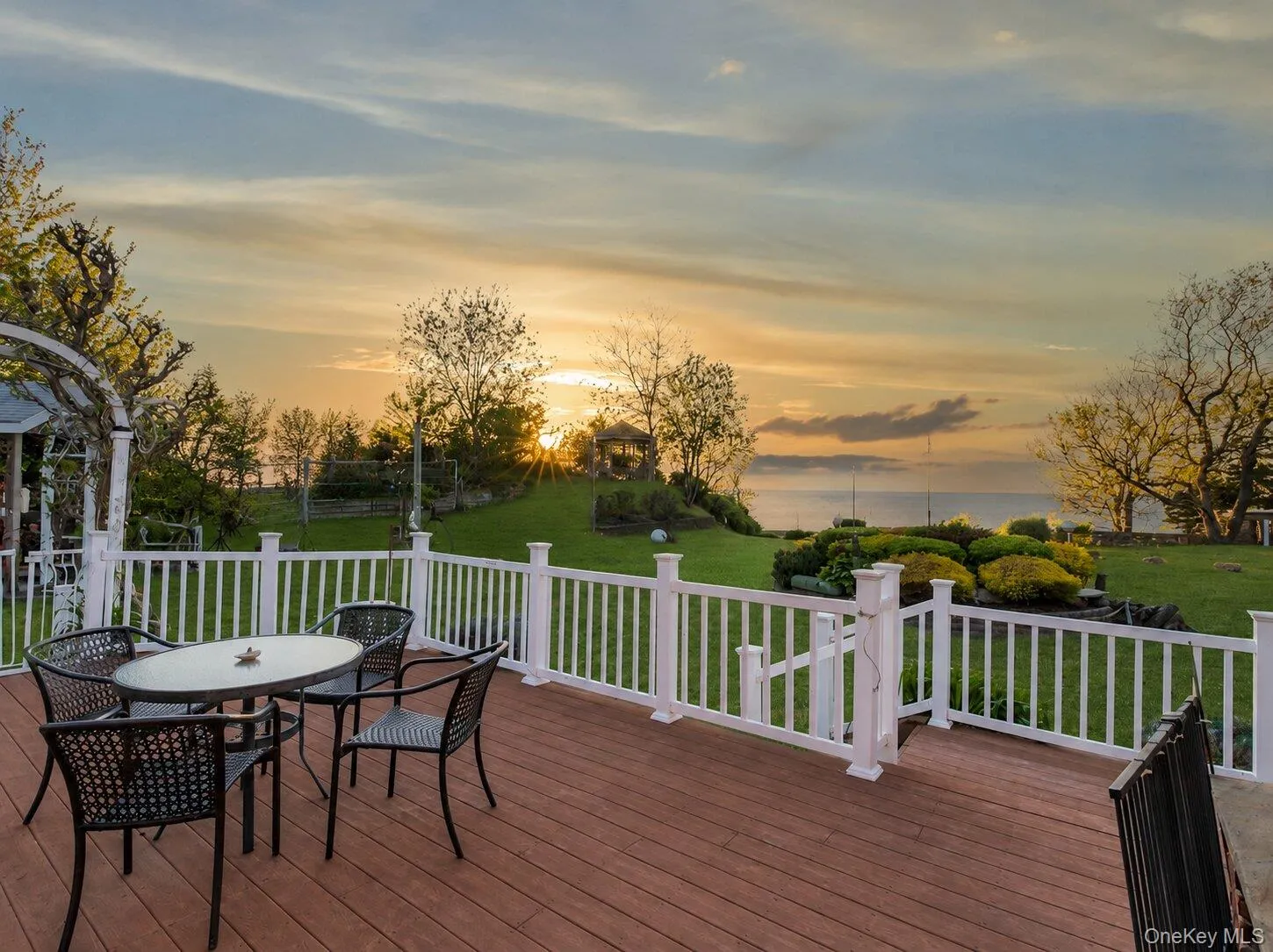 995 Red Fox Road, Southold, NY, 3 Bedrooms Bedrooms, 6 Rooms Rooms,2 BathroomsBathrooms,Residential,For Rent,Red Fox,0,992976 995 Red Fox Road, Southold, NY, 3 Bedrooms Bedrooms, 6 Rooms Rooms,2 BathroomsBathrooms,Residential,For Rent,Red Fox,0,992976