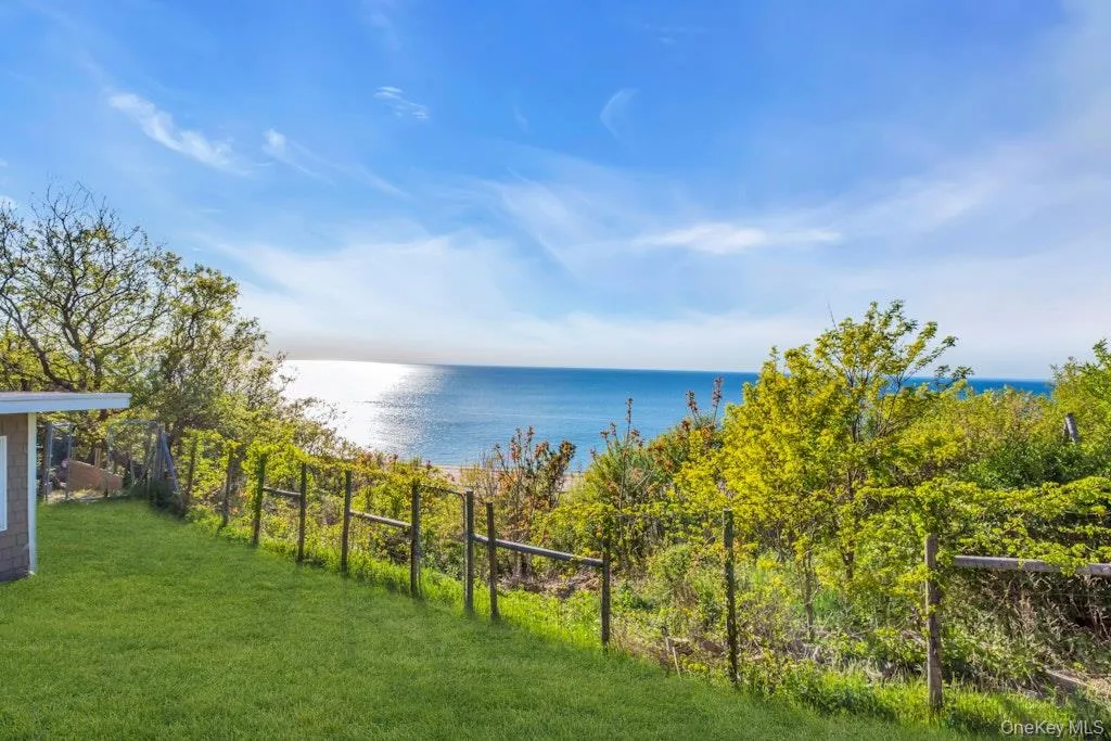 995 Red Fox Road, Southold, NY, 3 Bedrooms Bedrooms, 6 Rooms Rooms,2 BathroomsBathrooms,Residential,For Rent,Red Fox,0,992976 995 Red Fox Road, Southold, NY, 3 Bedrooms Bedrooms, 6 Rooms Rooms,2 BathroomsBathrooms,Residential,For Rent,Red Fox,0,992976