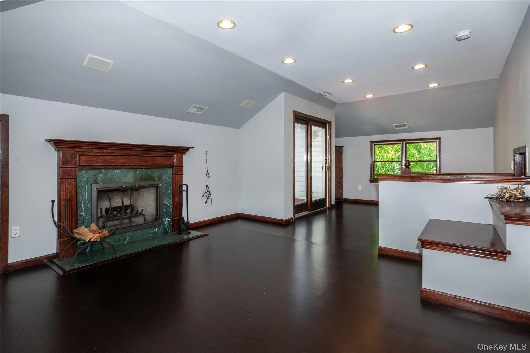 177 Puritan Drive, New Rochelle, NY, 5 Bedrooms Bedrooms, 11 Rooms Rooms,4 BathroomsBathrooms,Residential Lease,For Rent,Puritan,0,992983 177 Puritan Drive, New Rochelle, NY, 5 Bedrooms Bedrooms, 11 Rooms Rooms,4 BathroomsBathrooms,Residential Lease,For Rent,Puritan,0,992983