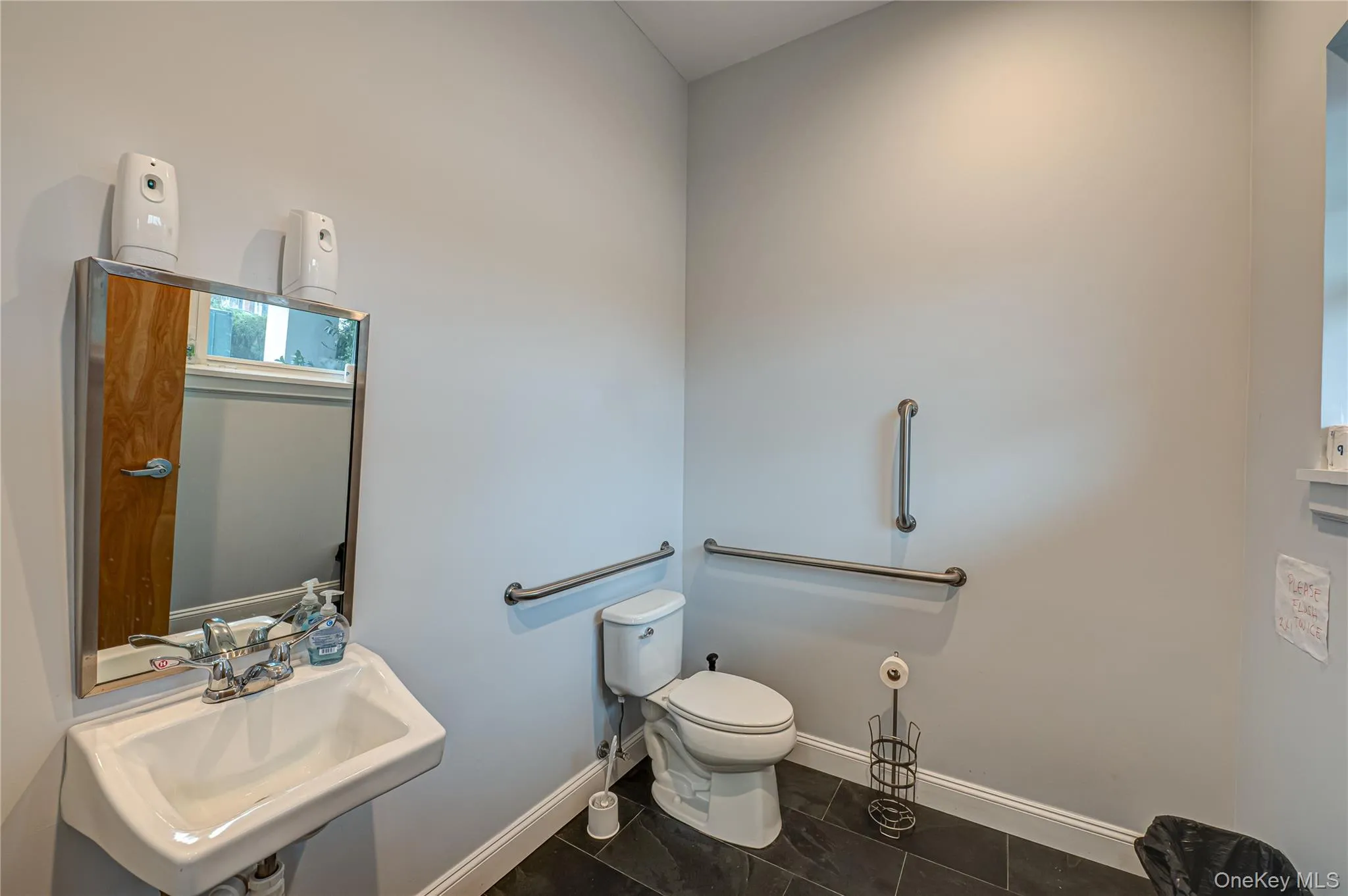 41 Green Street, Huntington, NY, ,Commercial Lease,For Rent,Green,0,992985 41 Green Street, Huntington, NY, ,Commercial Lease,For Rent,Green,0,992985