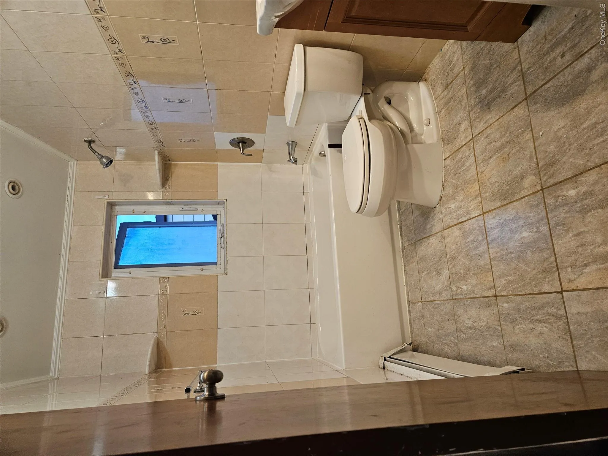 150-24 121 Avenue, New York, NY, 2 Bedrooms Bedrooms, 3 Rooms Rooms,1 BathroomBathrooms,Residential Lease,For Rent,121,0,992990 150-24 121 Avenue, New York, NY, 2 Bedrooms Bedrooms, 3 Rooms Rooms,1 BathroomBathrooms,Residential Lease,For Rent,121,0,992990