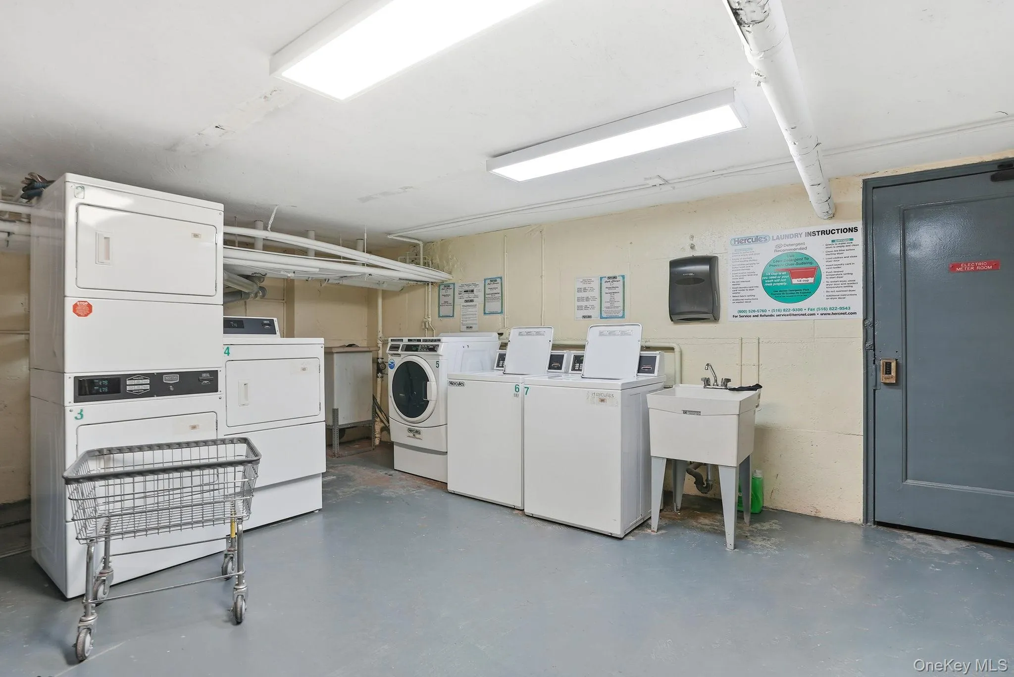 79 Broadway, White Plains, NY, 2 Bedrooms Bedrooms, 4 Rooms Rooms,1 BathroomBathrooms,Residential Lease,For Rent,Broadway,0,992994 79 Broadway, White Plains, NY, 2 Bedrooms Bedrooms, 4 Rooms Rooms,1 BathroomBathrooms,Residential Lease,For Rent,Broadway,0,992994