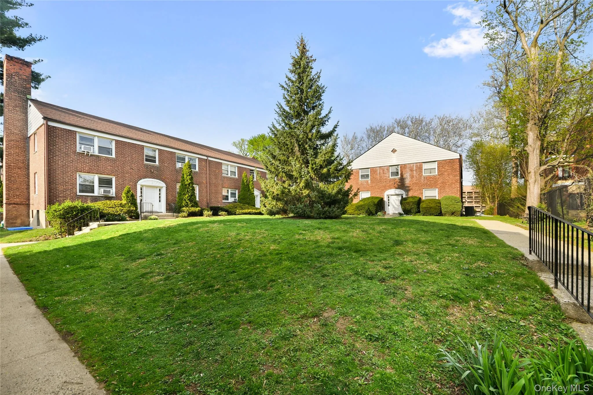 79 Broadway, White Plains, NY, 2 Bedrooms Bedrooms, 4 Rooms Rooms,1 BathroomBathrooms,Residential Lease,For Rent,Broadway,0,992994 79 Broadway, White Plains, NY, 2 Bedrooms Bedrooms, 4 Rooms Rooms,1 BathroomBathrooms,Residential Lease,For Rent,Broadway,0,992994