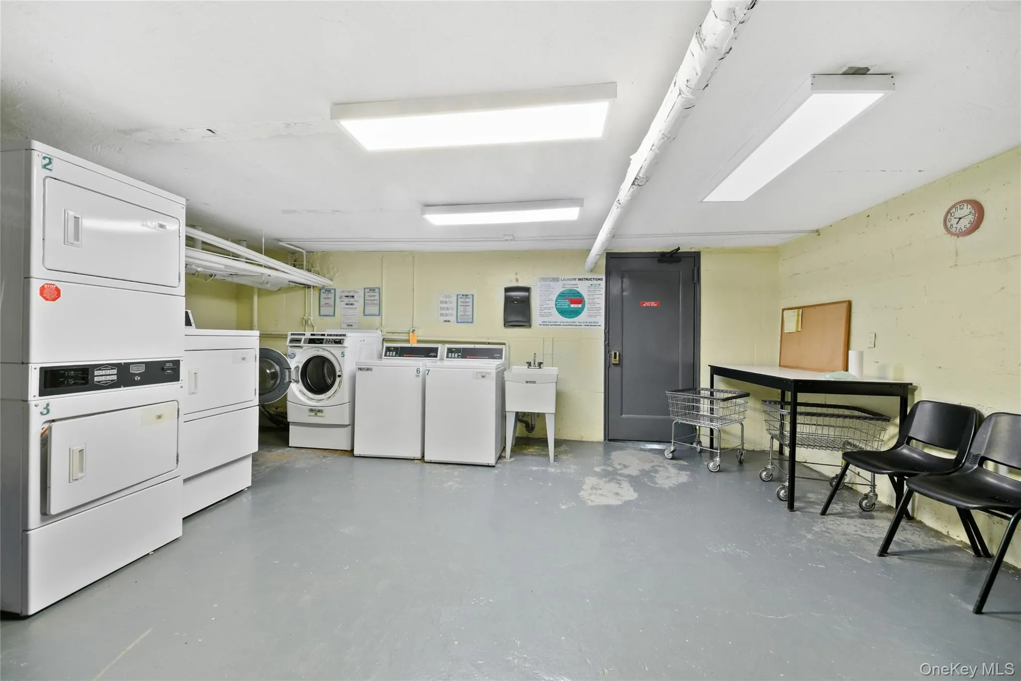 79 Broadway, White Plains, NY, 2 Bedrooms Bedrooms, 4 Rooms Rooms,1 BathroomBathrooms,Residential Lease,For Rent,Broadway,0,992994 79 Broadway, White Plains, NY, 2 Bedrooms Bedrooms, 4 Rooms Rooms,1 BathroomBathrooms,Residential Lease,For Rent,Broadway,0,992994
