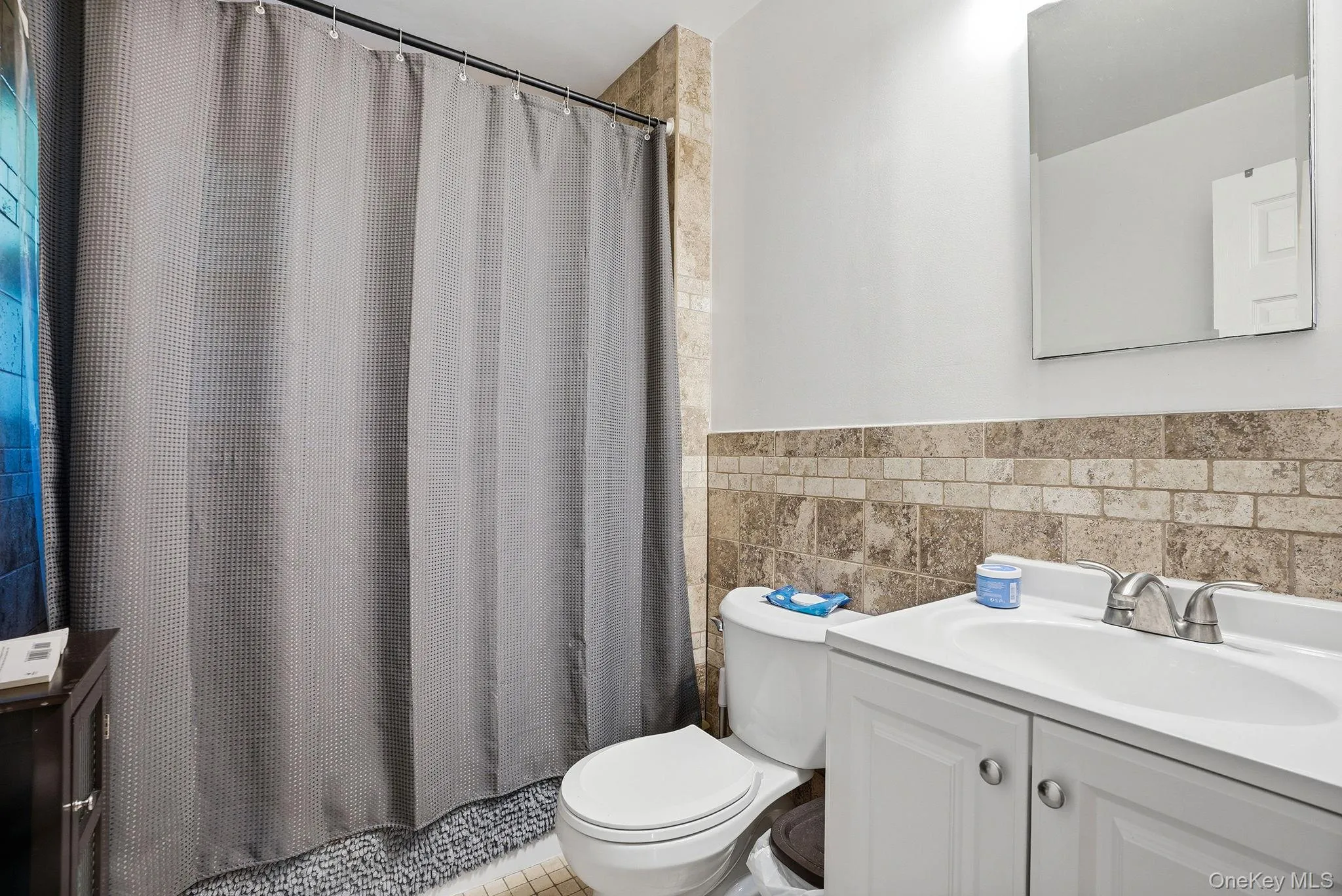 79 Broadway, White Plains, NY, 2 Bedrooms Bedrooms, 4 Rooms Rooms,1 BathroomBathrooms,Residential Lease,For Rent,Broadway,0,992994 79 Broadway, White Plains, NY, 2 Bedrooms Bedrooms, 4 Rooms Rooms,1 BathroomBathrooms,Residential Lease,For Rent,Broadway,0,992994