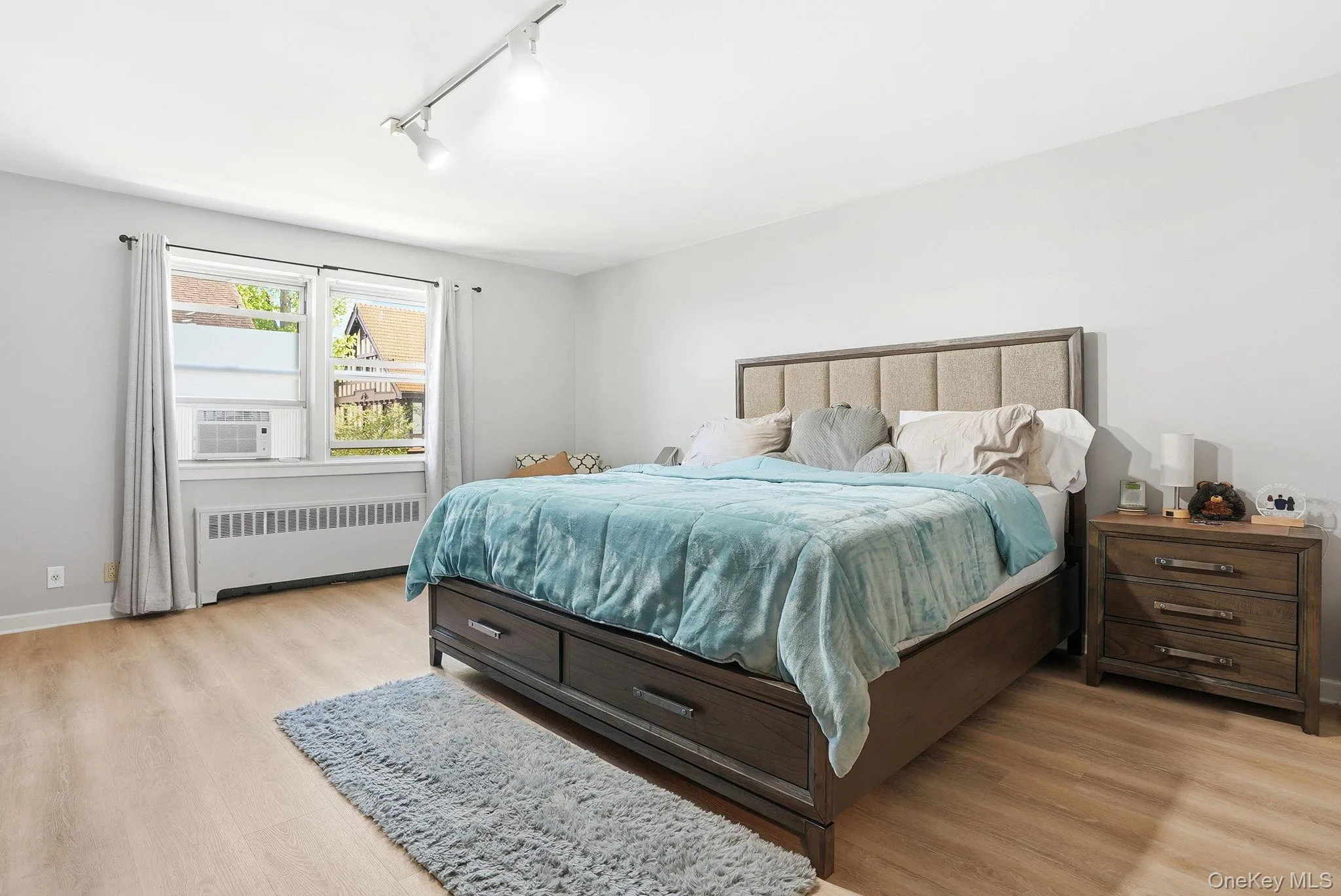 79 Broadway, White Plains, NY, 2 Bedrooms Bedrooms, 4 Rooms Rooms,1 BathroomBathrooms,Residential Lease,For Rent,Broadway,0,992994 79 Broadway, White Plains, NY, 2 Bedrooms Bedrooms, 4 Rooms Rooms,1 BathroomBathrooms,Residential Lease,For Rent,Broadway,0,992994
