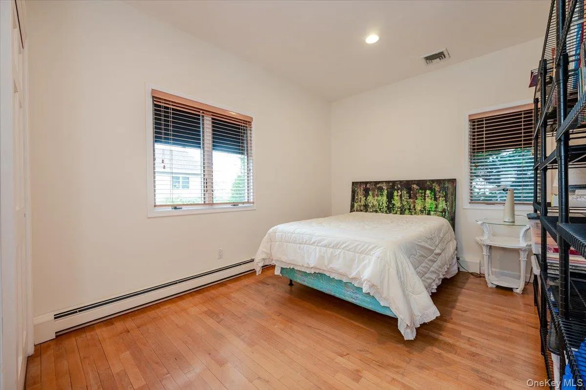 1701 Bay Boulevard, Hempstead, NY, 4 Bedrooms Bedrooms, 8 Rooms Rooms,3 BathroomsBathrooms,Residential Lease,For Rent,Bay,0,993004 1701 Bay Boulevard, Hempstead, NY, 4 Bedrooms Bedrooms, 8 Rooms Rooms,3 BathroomsBathrooms,Residential Lease,For Rent,Bay,0,993004