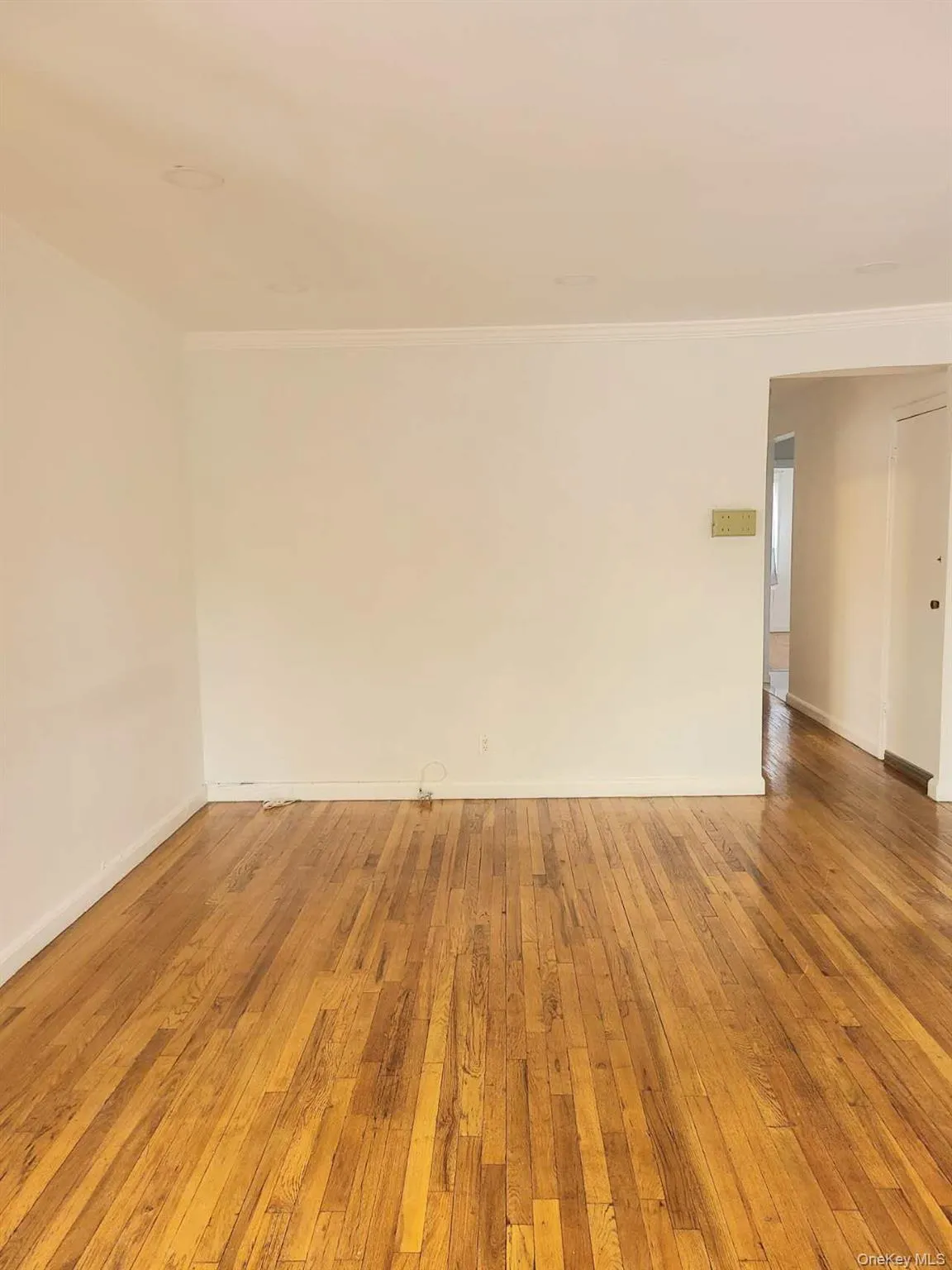 6473 Ellwell Crescent, New York, NY, 3 Bedrooms Bedrooms, 5 Rooms Rooms,2 BathroomsBathrooms,Residential Lease,For Rent,Ellwell,0,993016 6473 Ellwell Crescent, New York, NY, 3 Bedrooms Bedrooms, 5 Rooms Rooms,2 BathroomsBathrooms,Residential Lease,For Rent,Ellwell,0,993016