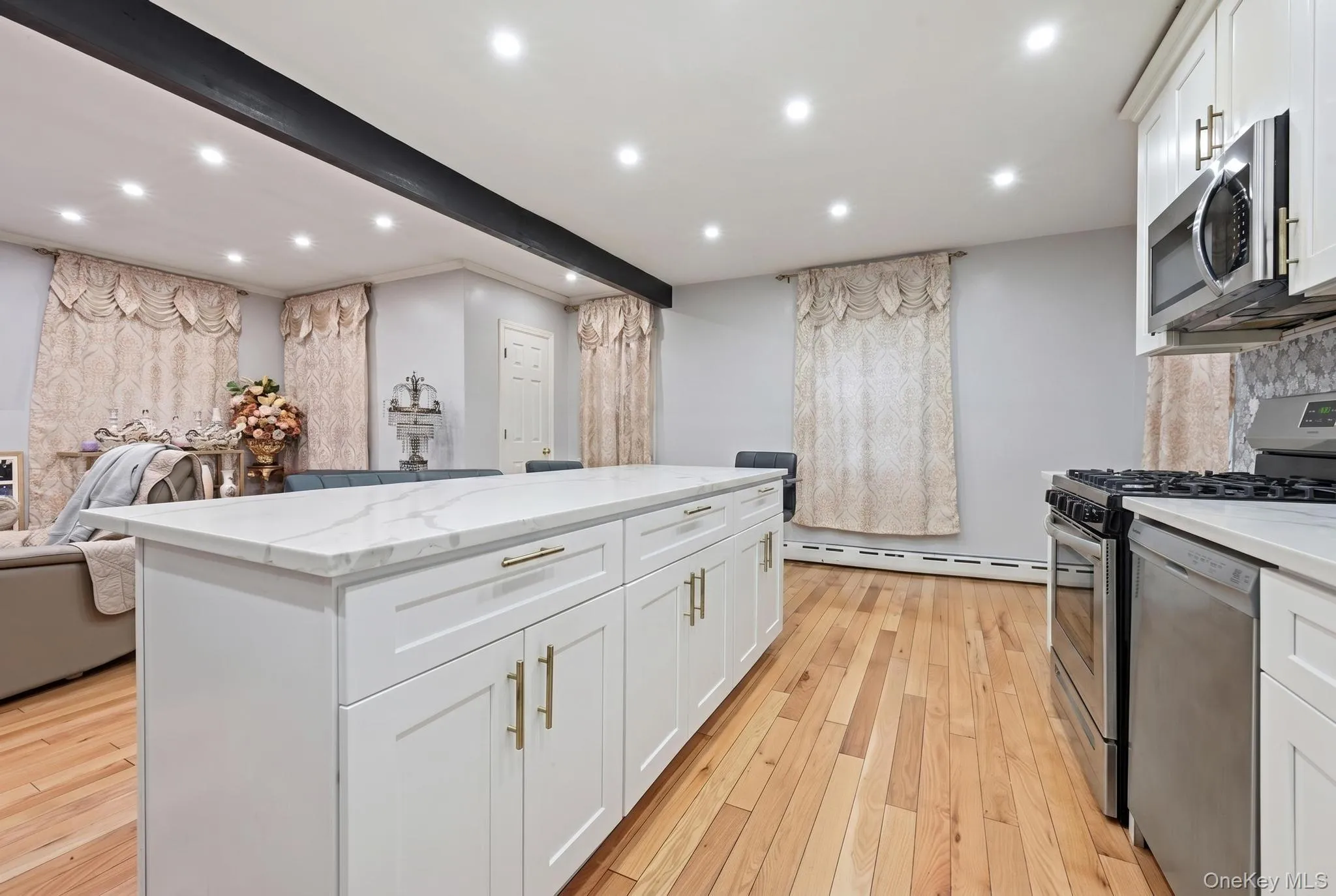 22754 113th Drive, New York, NY, 5 Bedrooms Bedrooms, 8 Rooms Rooms,3 BathroomsBathrooms,Residential Sale,For Rent,113th,0,993019 22754 113th Drive, New York, NY, 5 Bedrooms Bedrooms, 8 Rooms Rooms,3 BathroomsBathrooms,Residential Sale,For Rent,113th,0,993019
