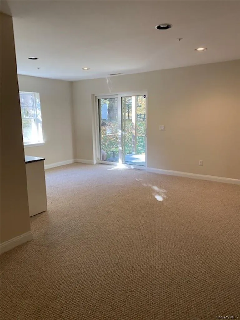 51 Winding Ridge Road, Greenburgh, NY, 4 Bedrooms Bedrooms, 9 Rooms Rooms,3 BathroomsBathrooms,Residential Lease,For Rent,Winding Ridge,0,993056 51 Winding Ridge Road, Greenburgh, NY, 4 Bedrooms Bedrooms, 9 Rooms Rooms,3 BathroomsBathrooms,Residential Lease,For Rent,Winding Ridge,0,993056
