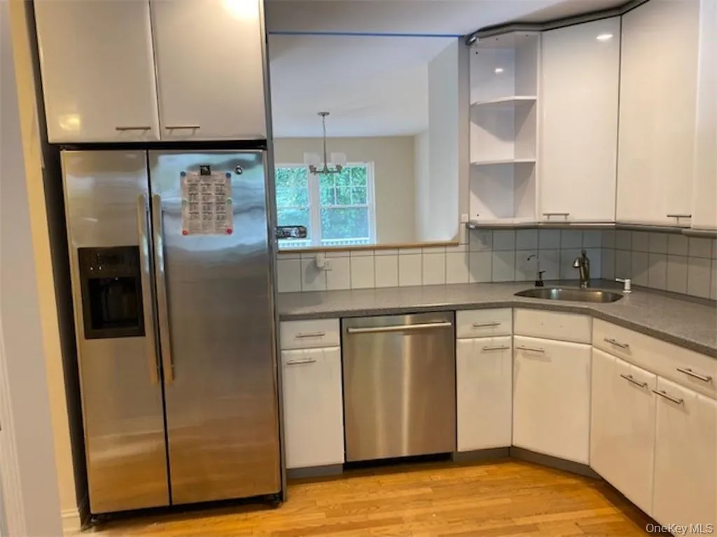 51 Winding Ridge Road, Greenburgh, NY, 4 Bedrooms Bedrooms, 9 Rooms Rooms,3 BathroomsBathrooms,Residential Lease,For Rent,Winding Ridge,0,993056 51 Winding Ridge Road, Greenburgh, NY, 4 Bedrooms Bedrooms, 9 Rooms Rooms,3 BathroomsBathrooms,Residential Lease,For Rent,Winding Ridge,0,993056