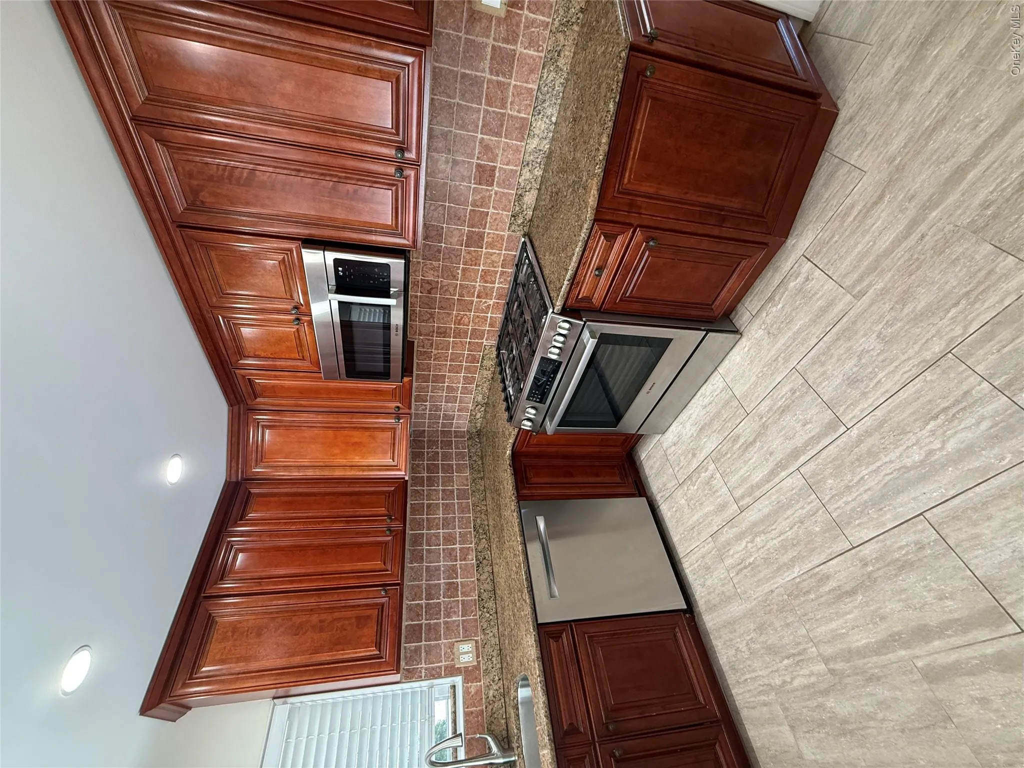 26 Florence Avenue, Greenburgh, NY, 3 Bedrooms Bedrooms, 5 Rooms Rooms,3 BathroomsBathrooms,Residential Lease,For Rent,Florence,0,993063 26 Florence Avenue, Greenburgh, NY, 3 Bedrooms Bedrooms, 5 Rooms Rooms,3 BathroomsBathrooms,Residential Lease,For Rent,Florence,0,993063