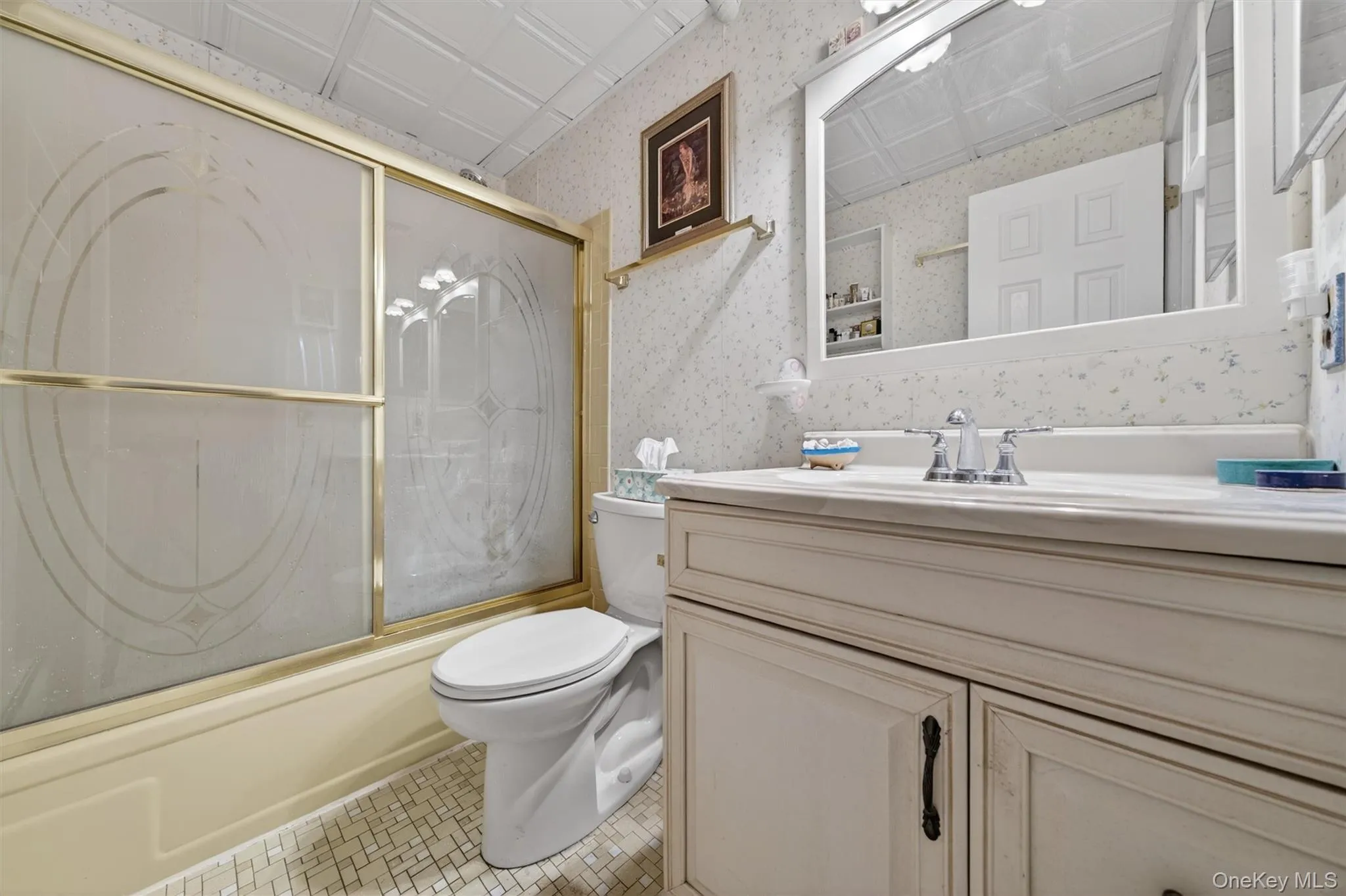 1st Floor Bathroom 1st Floor Bathroom