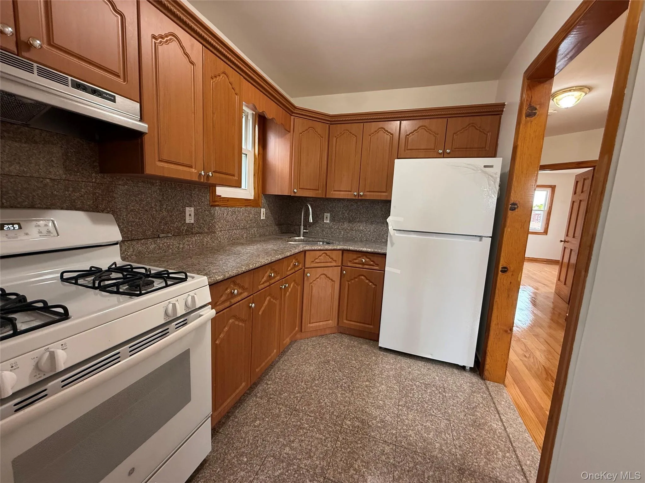 12603 115th Avenue, New York, NY, 3 Bedrooms Bedrooms, 6 Rooms Rooms,1 BathroomBathrooms,Residential Lease,For Rent,115th,0,993079 12603 115th Avenue, New York, NY, 3 Bedrooms Bedrooms, 6 Rooms Rooms,1 BathroomBathrooms,Residential Lease,For Rent,115th,0,993079