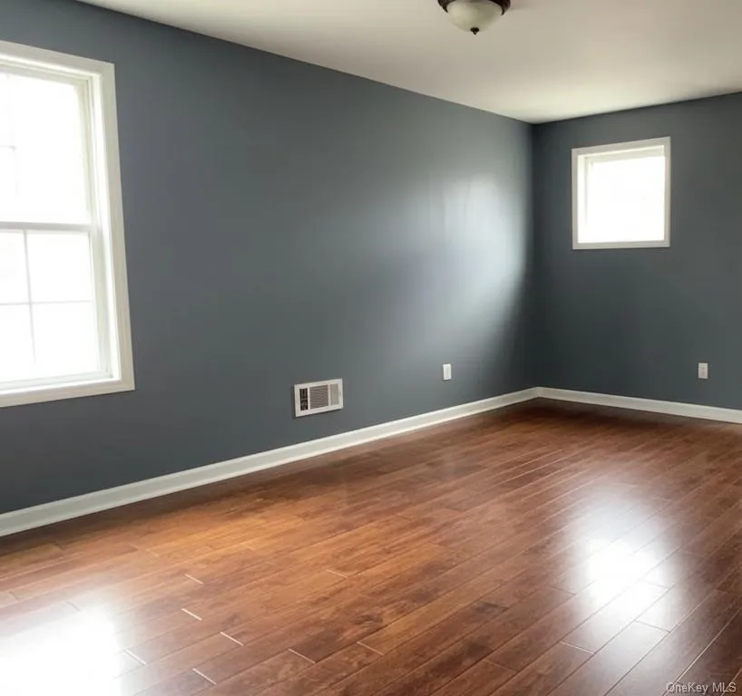 10 State Street, Poughkeepsie, NY, 3 Bedrooms Bedrooms, 8 Rooms Rooms,1 BathroomBathrooms,Residential Lease,For Rent,State,0,993084 10 State Street, Poughkeepsie, NY, 3 Bedrooms Bedrooms, 8 Rooms Rooms,1 BathroomBathrooms,Residential Lease,For Rent,State,0,993084