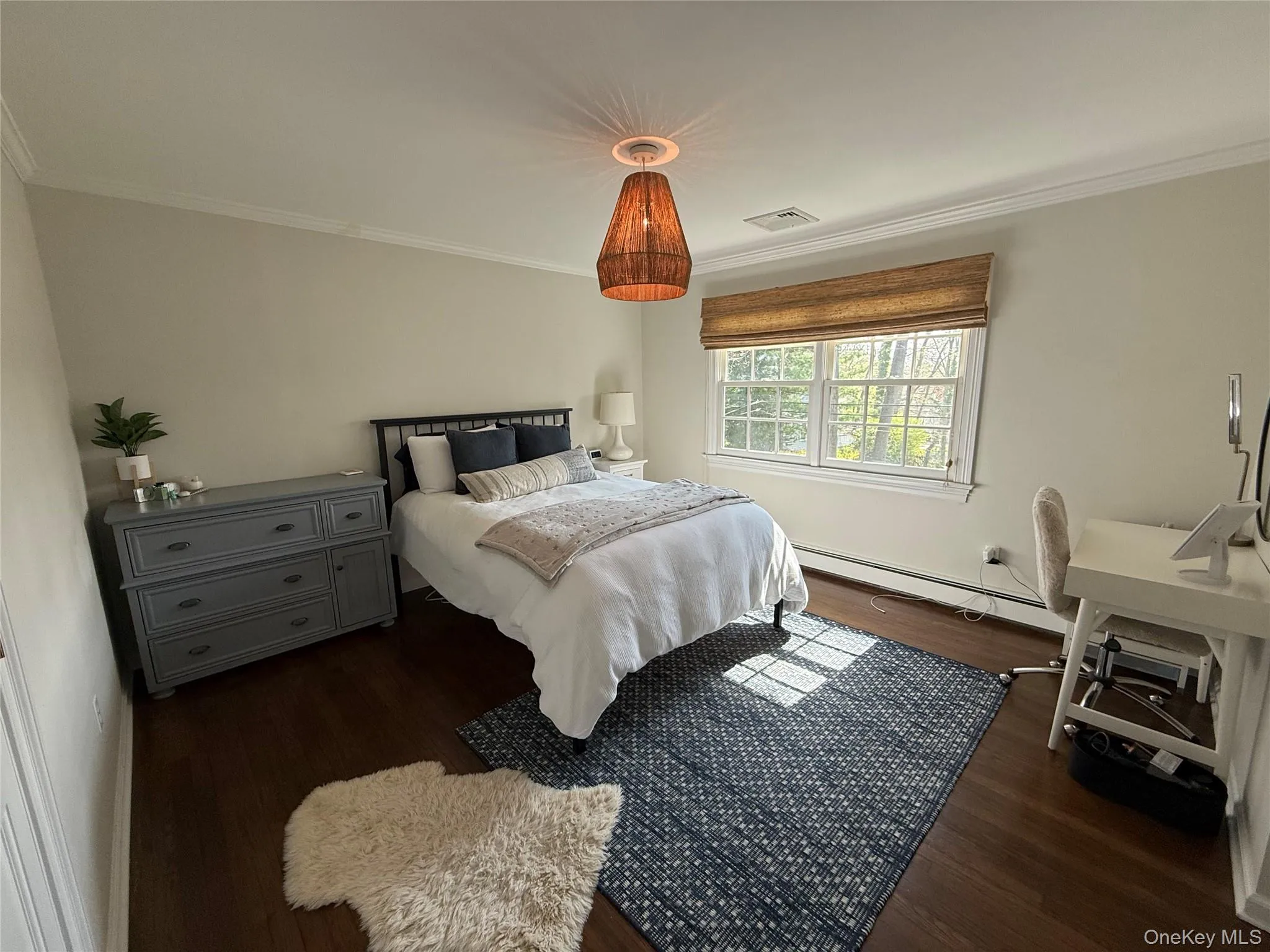 4th Bedroom with Full Bed 4th Bedroom with Full Bed