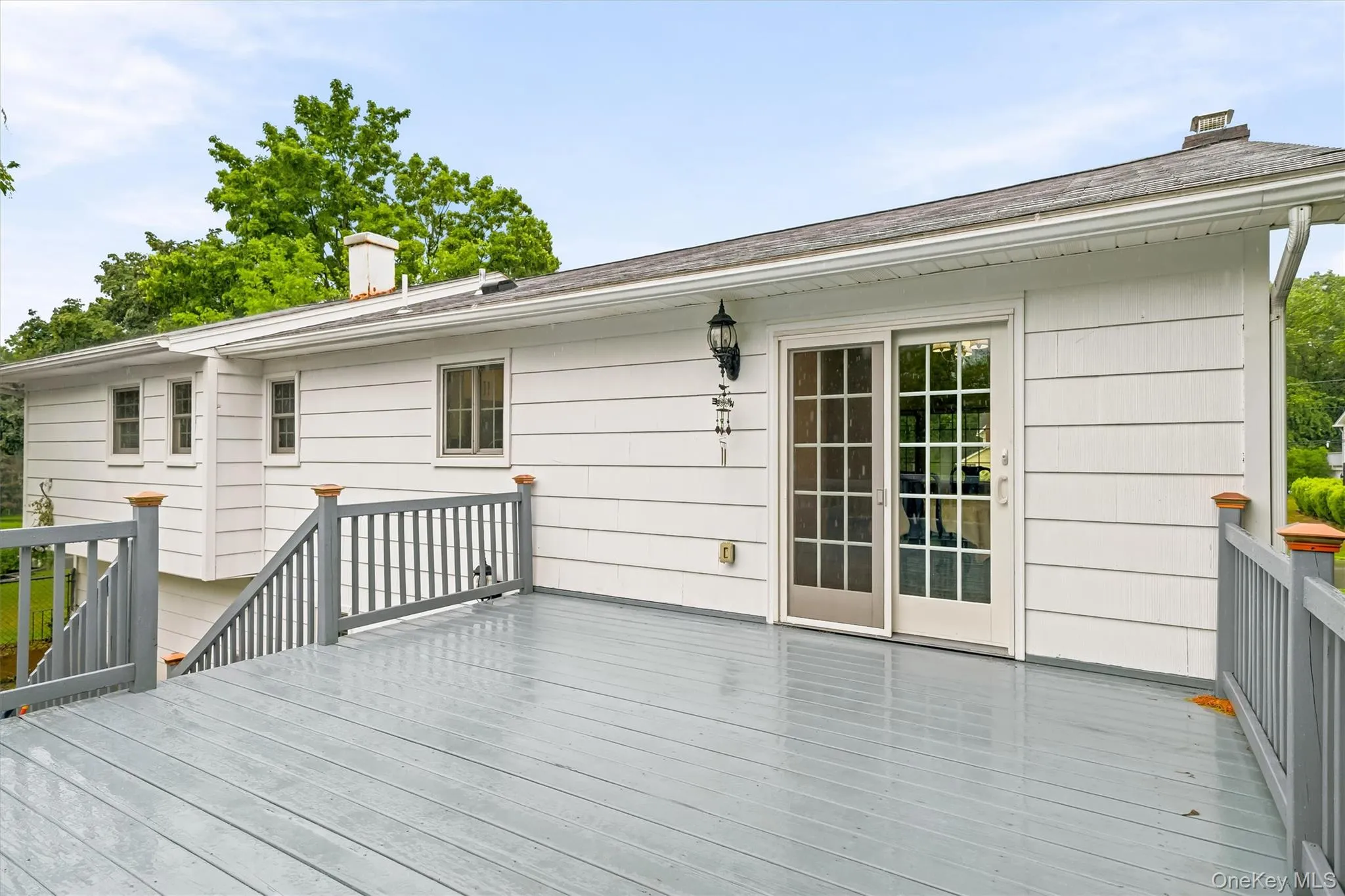Great area for entertaining-just off the dining & kitchen! Great area for entertaining-just off the dining & kitchen!