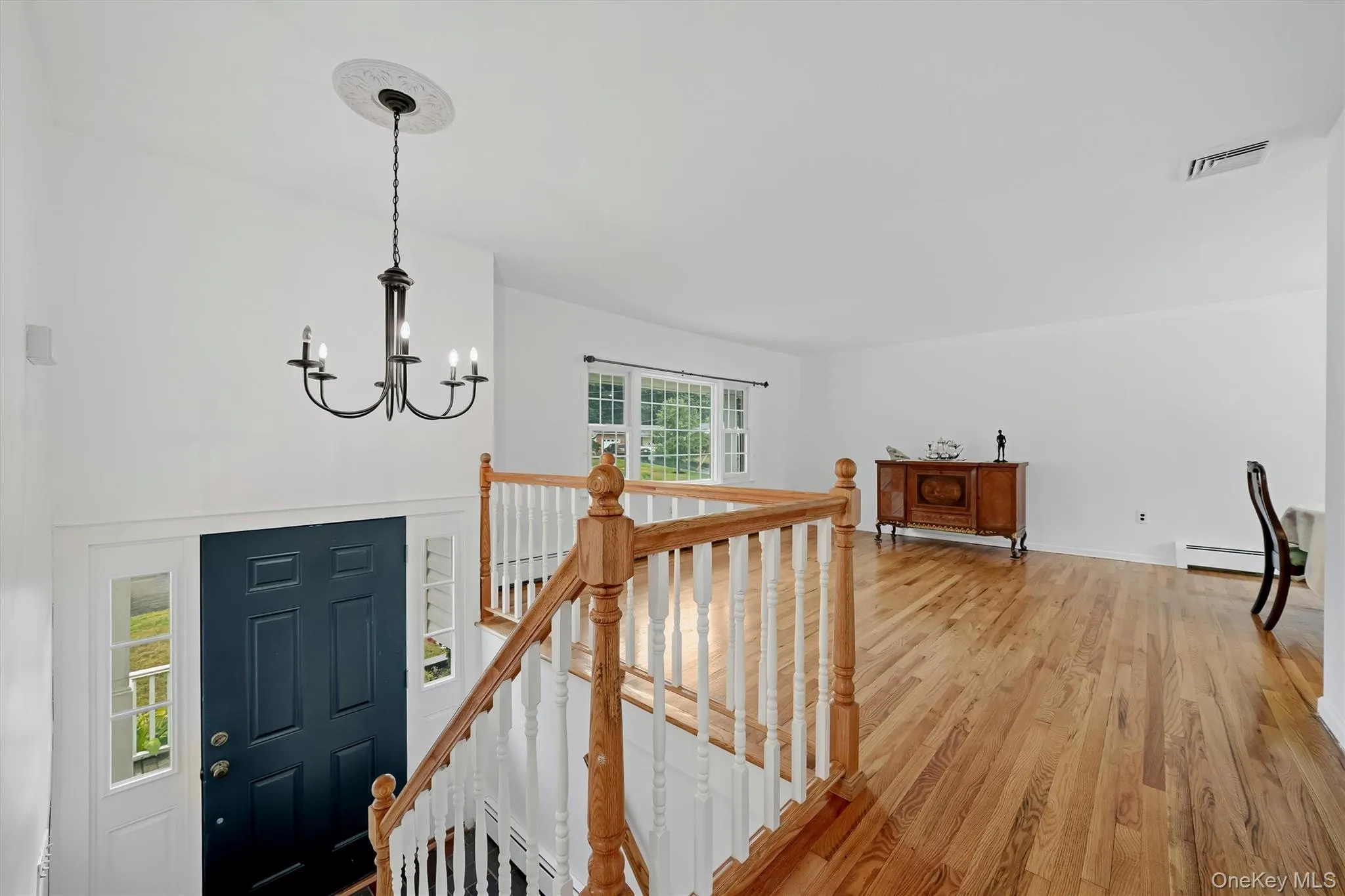32 Clintonwood Drive, New Windsor, NY, 3 Bedrooms Bedrooms, 8 Rooms Rooms,2 BathroomsBathrooms,Residential,For Rent,Clintonwood,0,993089 32 Clintonwood Drive, New Windsor, NY, 3 Bedrooms Bedrooms, 8 Rooms Rooms,2 BathroomsBathrooms,Residential,For Rent,Clintonwood,0,993089