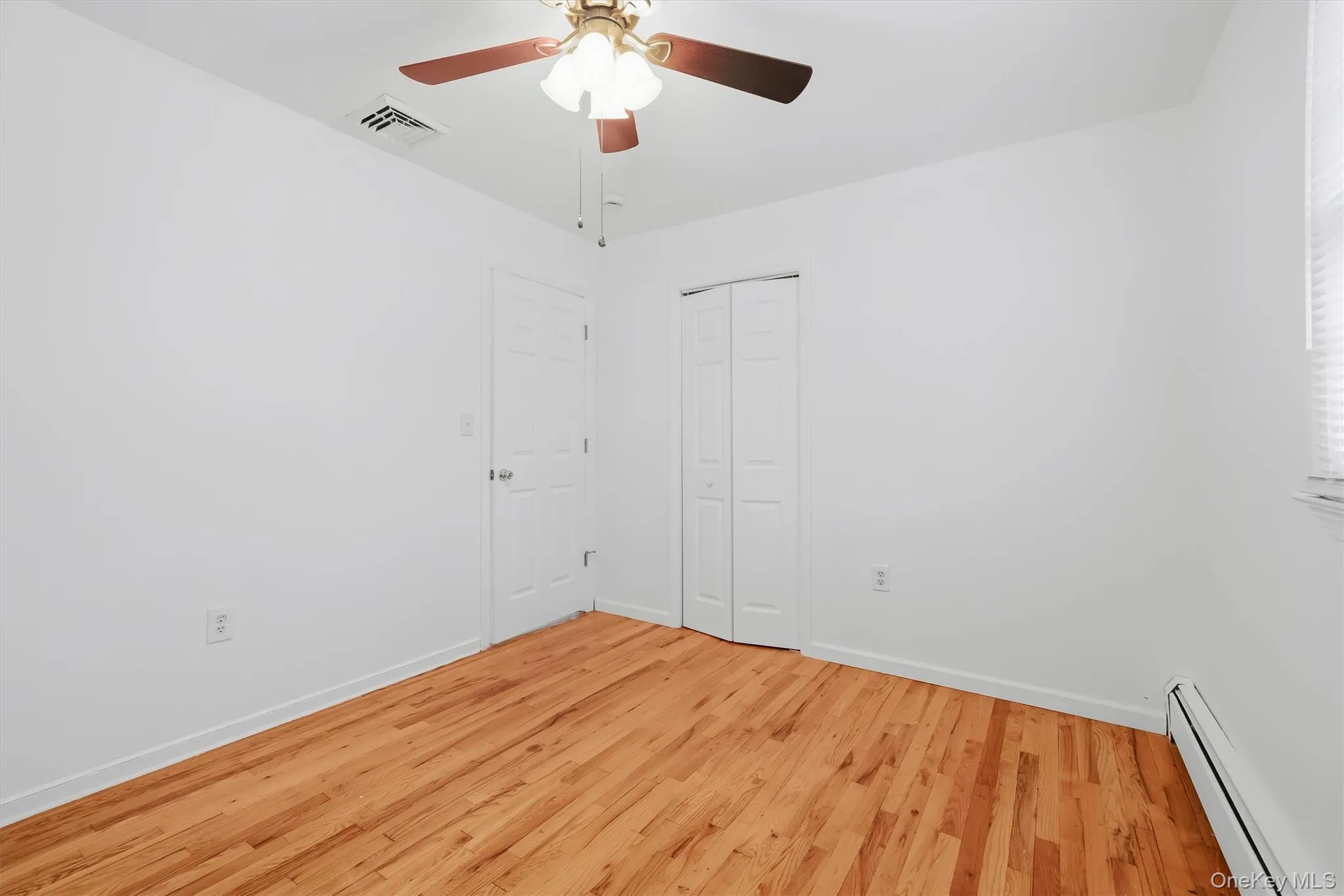 32 Clintonwood Drive, New Windsor, NY, 3 Bedrooms Bedrooms, 8 Rooms Rooms,2 BathroomsBathrooms,Residential,For Rent,Clintonwood,0,993089 32 Clintonwood Drive, New Windsor, NY, 3 Bedrooms Bedrooms, 8 Rooms Rooms,2 BathroomsBathrooms,Residential,For Rent,Clintonwood,0,993089