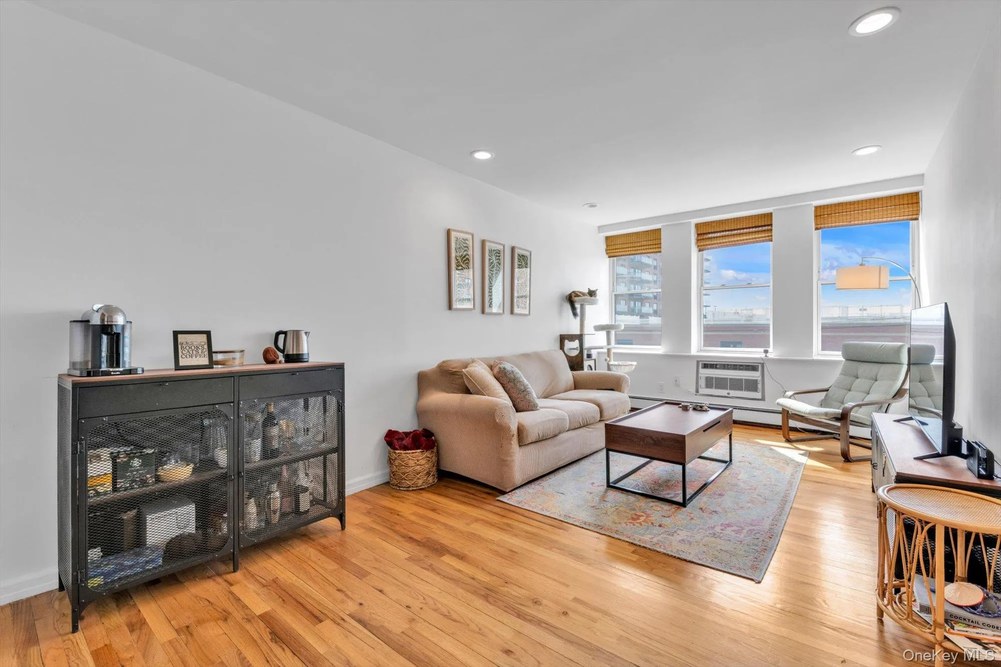 25 Broadway, Long Beach, NY, 2 Bedrooms Bedrooms, 4 Rooms Rooms,2 BathroomsBathrooms,Residential Lease,For Rent,Broadway,0,993110 25 Broadway, Long Beach, NY, 2 Bedrooms Bedrooms, 4 Rooms Rooms,2 BathroomsBathrooms,Residential Lease,For Rent,Broadway,0,993110