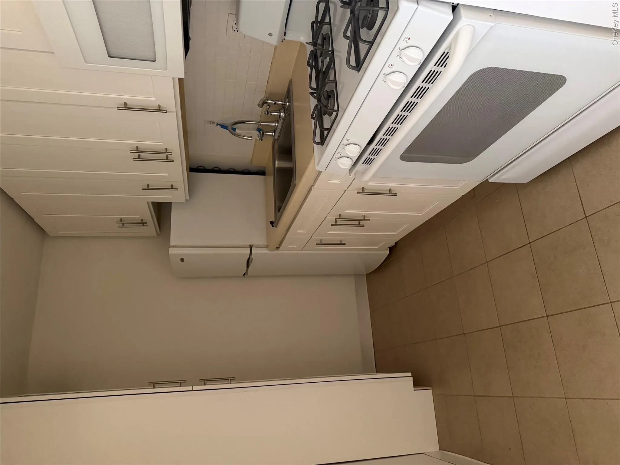 8410 153rd Avenue, New York, NY, 1 Room Rooms,1 BathroomBathrooms,Residential,For Rent,153rd,0,993116 8410 153rd Avenue, New York, NY, 1 Room Rooms,1 BathroomBathrooms,Residential,For Rent,153rd,0,993116