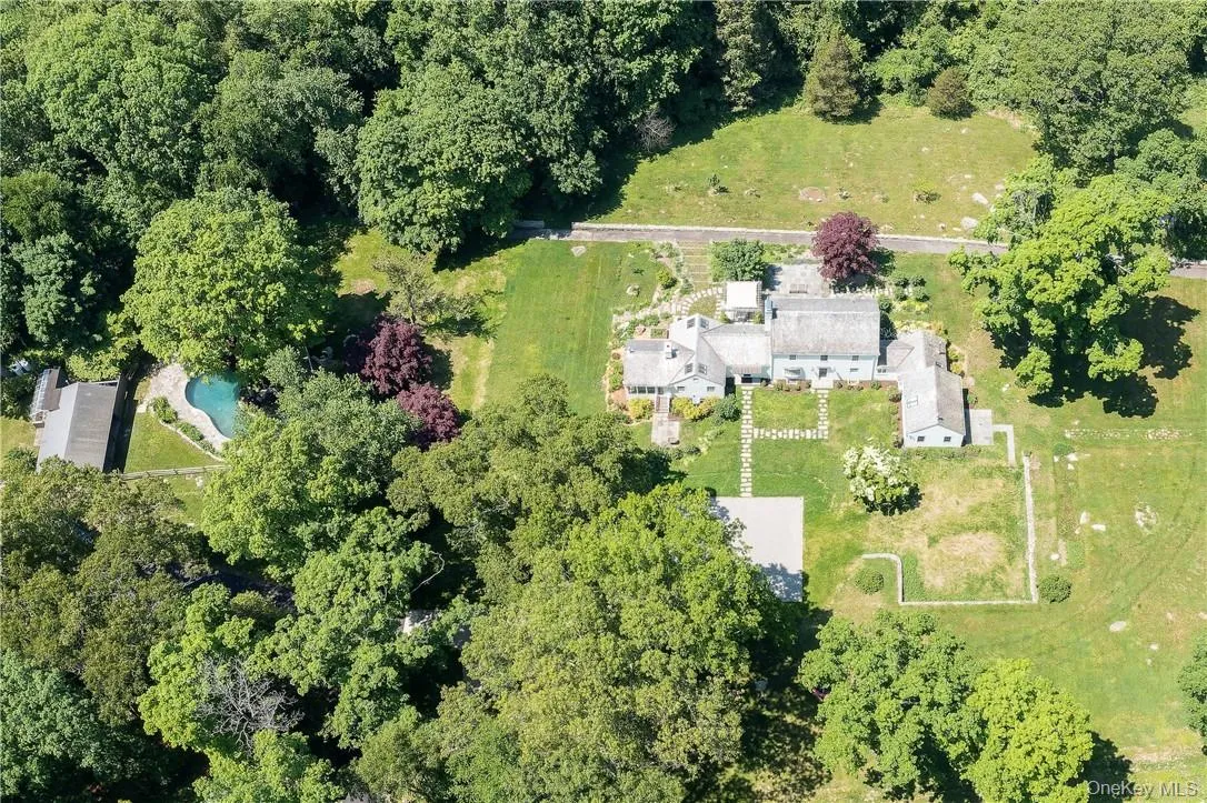 97 Westchester Avenue, Pound Ridge, NY, 4 Bedrooms Bedrooms, 10 Rooms Rooms,4 BathroomsBathrooms,Residential Lease,For Rent,Westchester,0,993117 97 Westchester Avenue, Pound Ridge, NY, 4 Bedrooms Bedrooms, 10 Rooms Rooms,4 BathroomsBathrooms,Residential Lease,For Rent,Westchester,0,993117