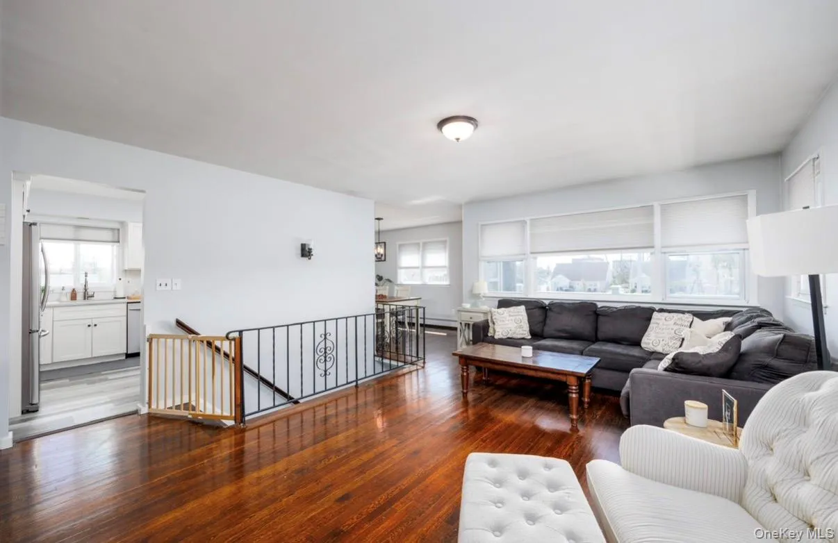 825 Park Avenue, Long Beach, NY, 3 Bedrooms Bedrooms, 6 Rooms Rooms,2 BathroomsBathrooms,Residential Lease,For Rent,Park,0,993118 825 Park Avenue, Long Beach, NY, 3 Bedrooms Bedrooms, 6 Rooms Rooms,2 BathroomsBathrooms,Residential Lease,For Rent,Park,0,993118