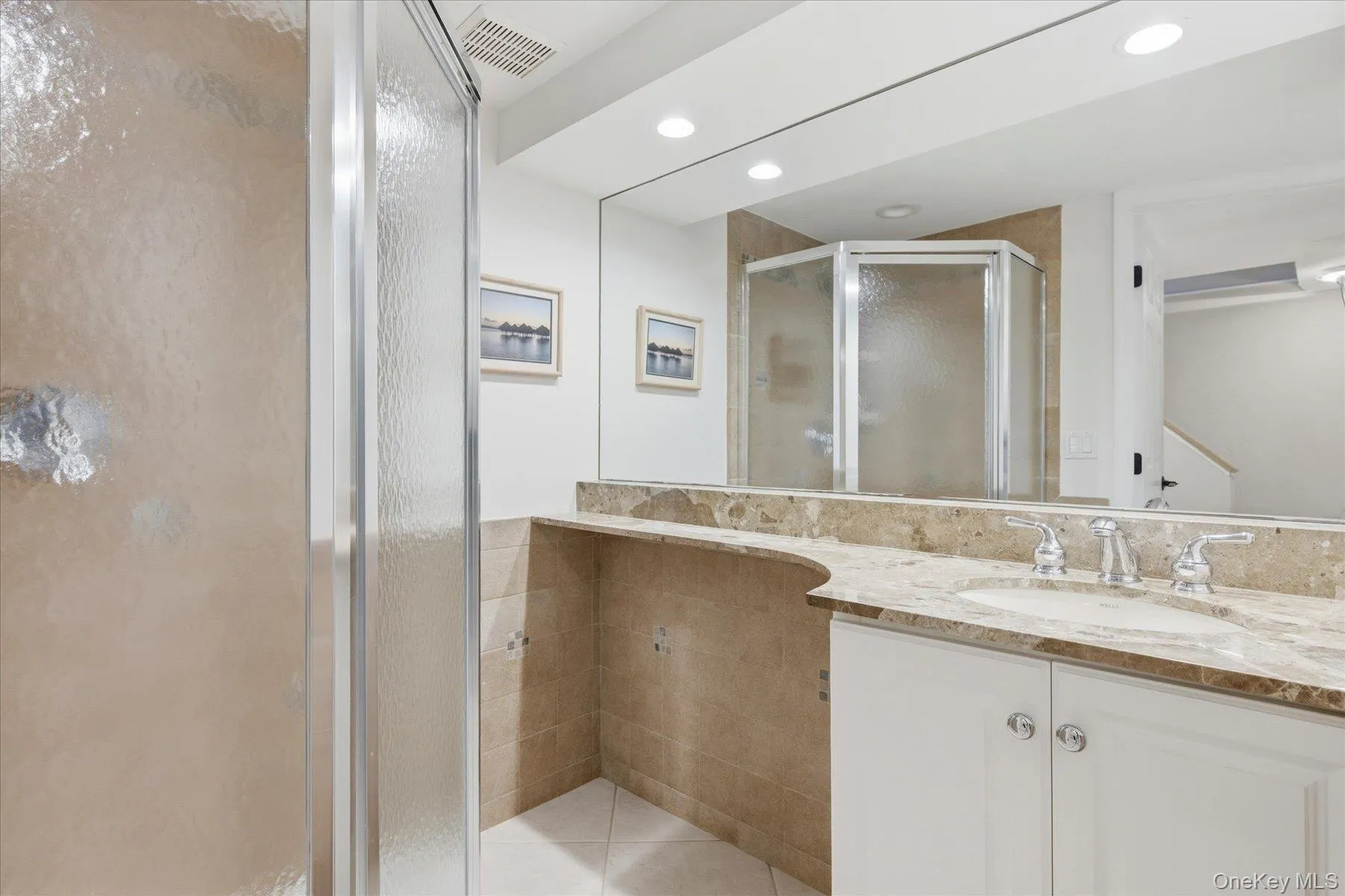 Full Bath Full Bath