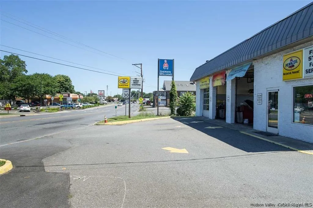 560 Albany Avenue, Kingston, NY, ,Commercial Lease,For Rent,Albany,0,993139 560 Albany Avenue, Kingston, NY, ,Commercial Lease,For Rent,Albany,0,993139