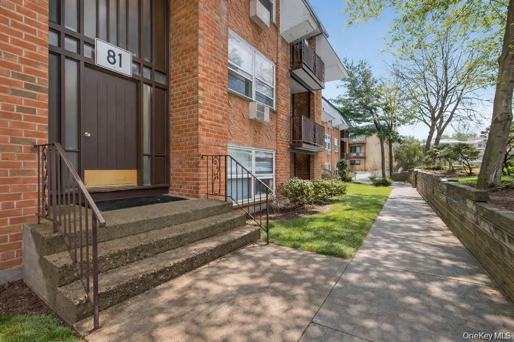 81 Kearsing Parkway, Ramapo, NY, 2 Bedrooms Bedrooms, 6 Rooms Rooms,1 BathroomBathrooms,Residential Lease,For Rent,Kearsing,0,993141 81 Kearsing Parkway, Ramapo, NY, 2 Bedrooms Bedrooms, 6 Rooms Rooms,1 BathroomBathrooms,Residential Lease,For Rent,Kearsing,0,993141