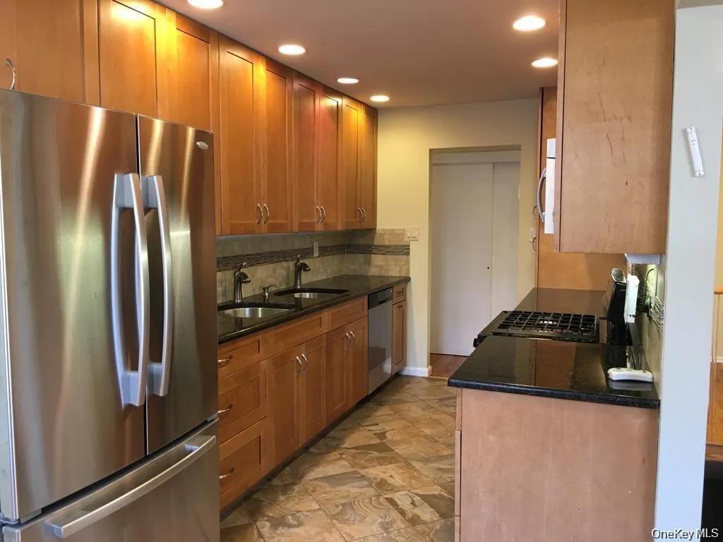 81 Kearsing Parkway, Ramapo, NY, 2 Bedrooms Bedrooms, 6 Rooms Rooms,1 BathroomBathrooms,Residential Lease,For Rent,Kearsing,0,993141 81 Kearsing Parkway, Ramapo, NY, 2 Bedrooms Bedrooms, 6 Rooms Rooms,1 BathroomBathrooms,Residential Lease,For Rent,Kearsing,0,993141