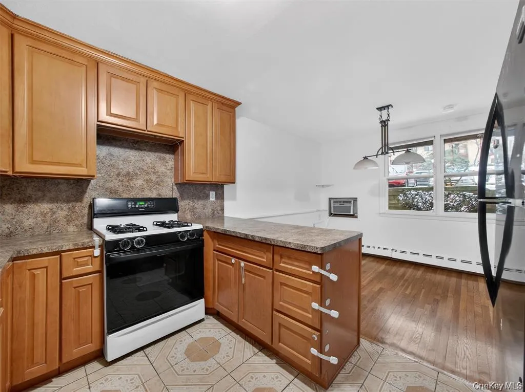 81 Kearsing Parkway, Ramapo, NY, 2 Bedrooms Bedrooms, 6 Rooms Rooms,1 BathroomBathrooms,Residential Lease,For Rent,Kearsing,0,993141 81 Kearsing Parkway, Ramapo, NY, 2 Bedrooms Bedrooms, 6 Rooms Rooms,1 BathroomBathrooms,Residential Lease,For Rent,Kearsing,0,993141