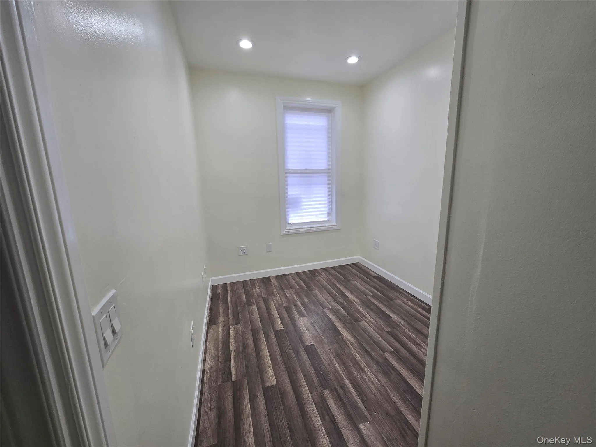 10750 Van Wyck Expressway, New York, NY, 3 Bedrooms Bedrooms, 5 Rooms Rooms,1 BathroomBathrooms,Residential Lease,For Rent,Van Wyck,0,993143 10750 Van Wyck Expressway, New York, NY, 3 Bedrooms Bedrooms, 5 Rooms Rooms,1 BathroomBathrooms,Residential Lease,For Rent,Van Wyck,0,993143